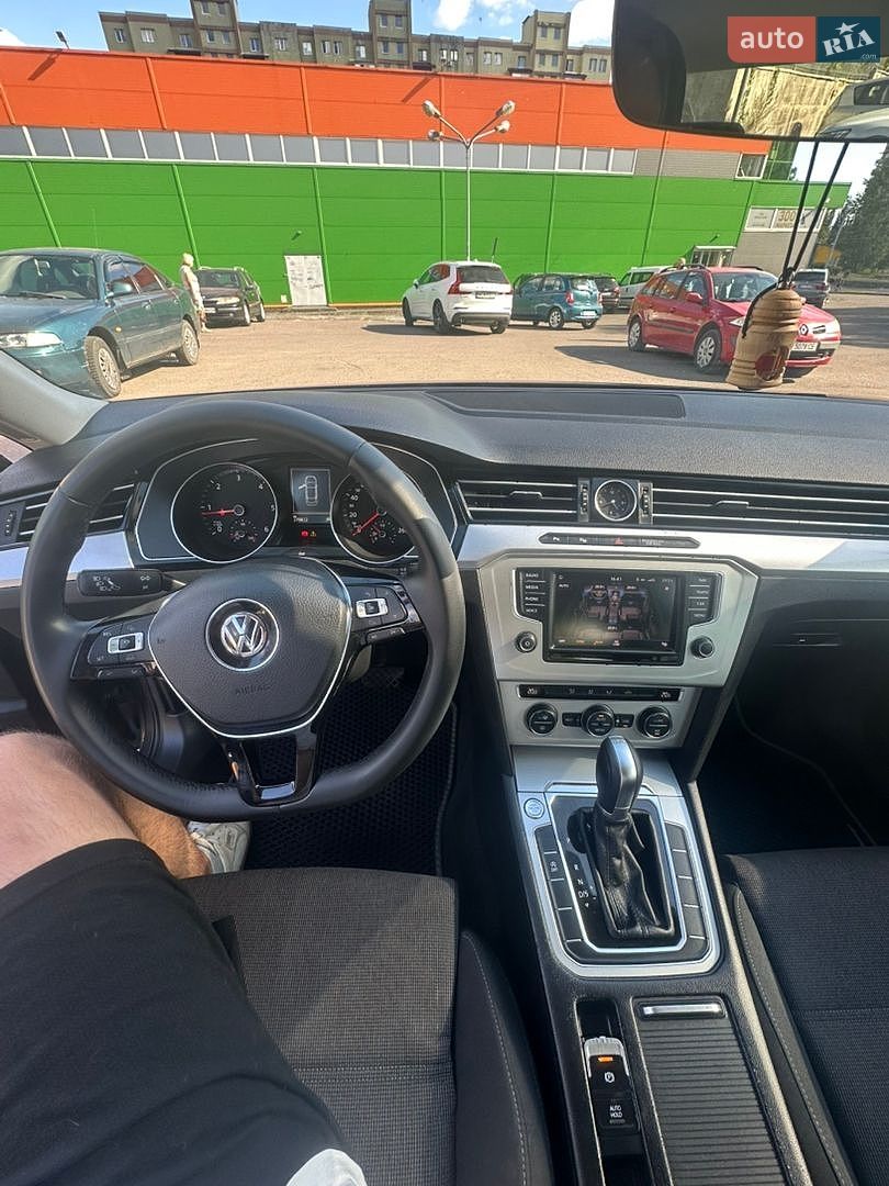 Volkswagen Passat 2016 VIN WVWZZZ3CZHE104644 фото оголошення 7 з 17