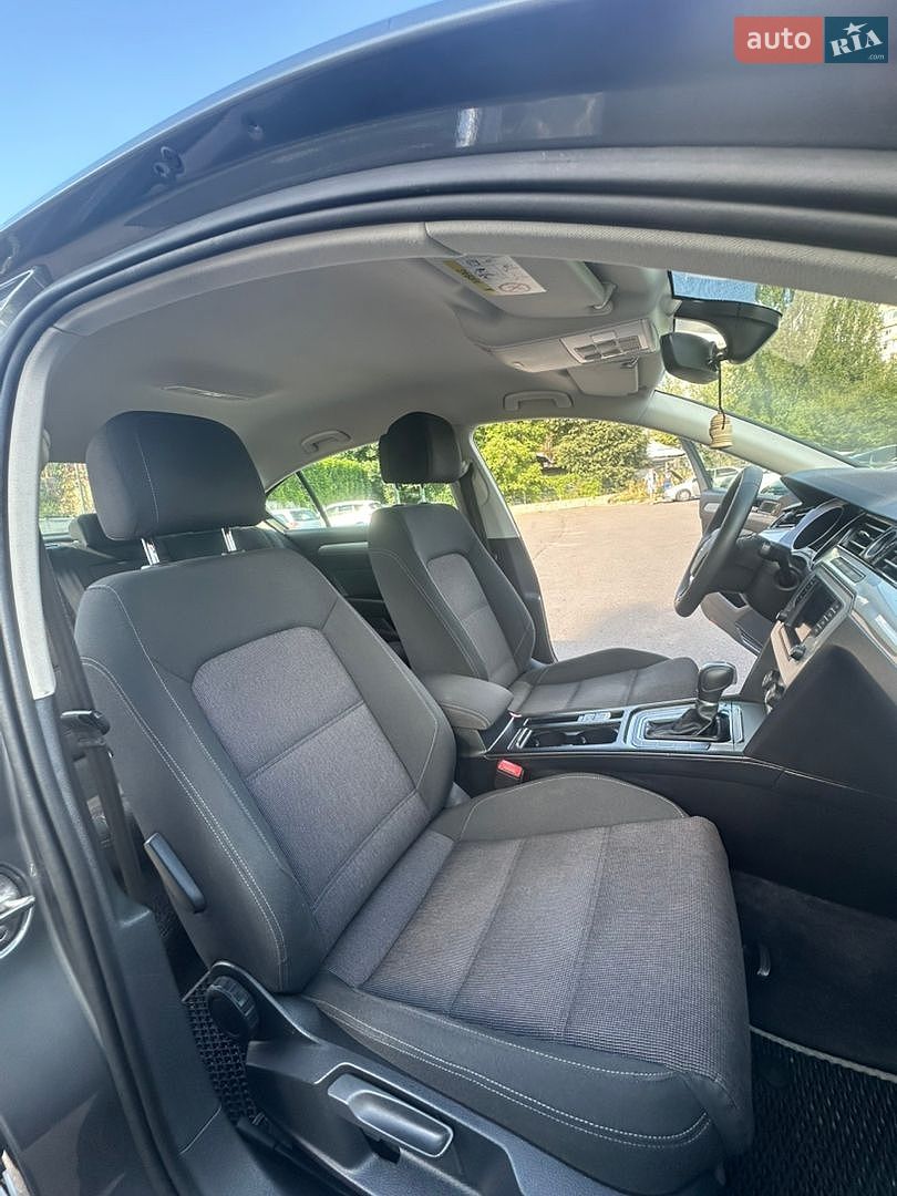 Volkswagen Passat 2016 VIN WVWZZZ3CZHE104644 фото оголошення 9 з 17