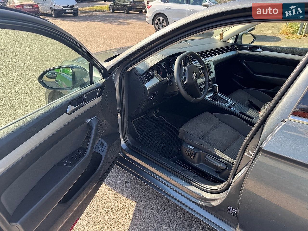 Volkswagen Passat 2016 VIN WVWZZZ3CZHE104644 фото оголошення 14 з 17