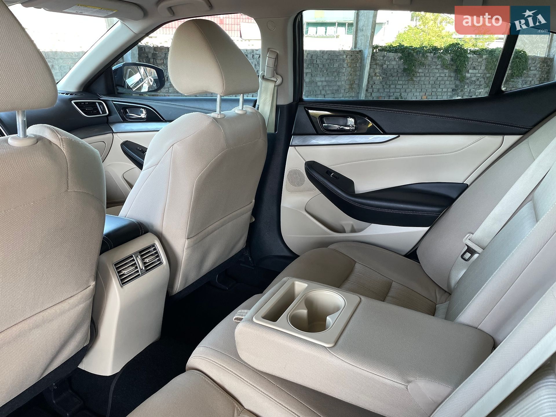 Nissan Maxima 2016 VIN 1N4AA6AP2GC437285 фото оголошення 38 з 60