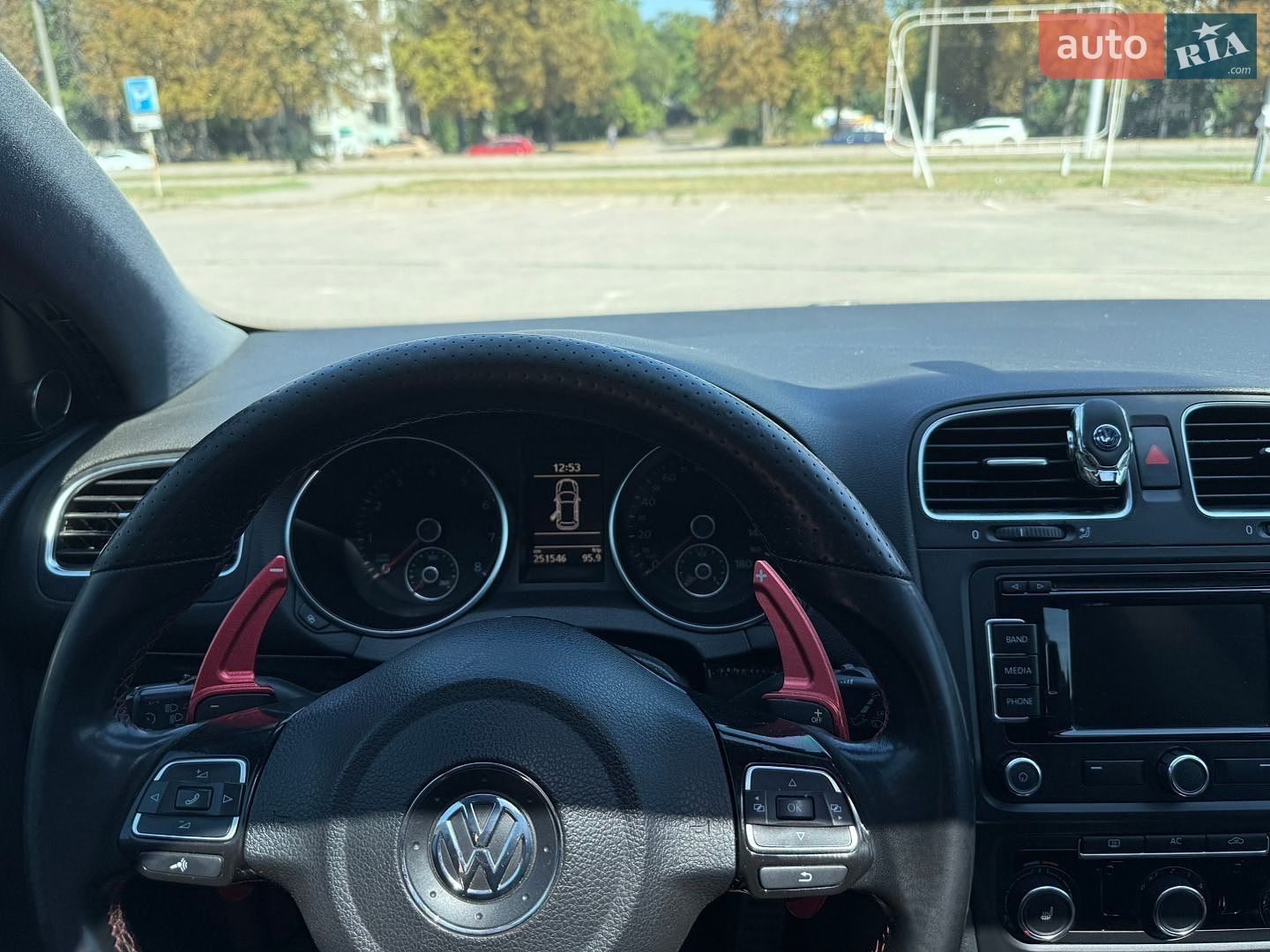 Volkswagen Golf GTI 2012 VIN WVWHV7AJ1CW255701 фото оголошення 10 з 19