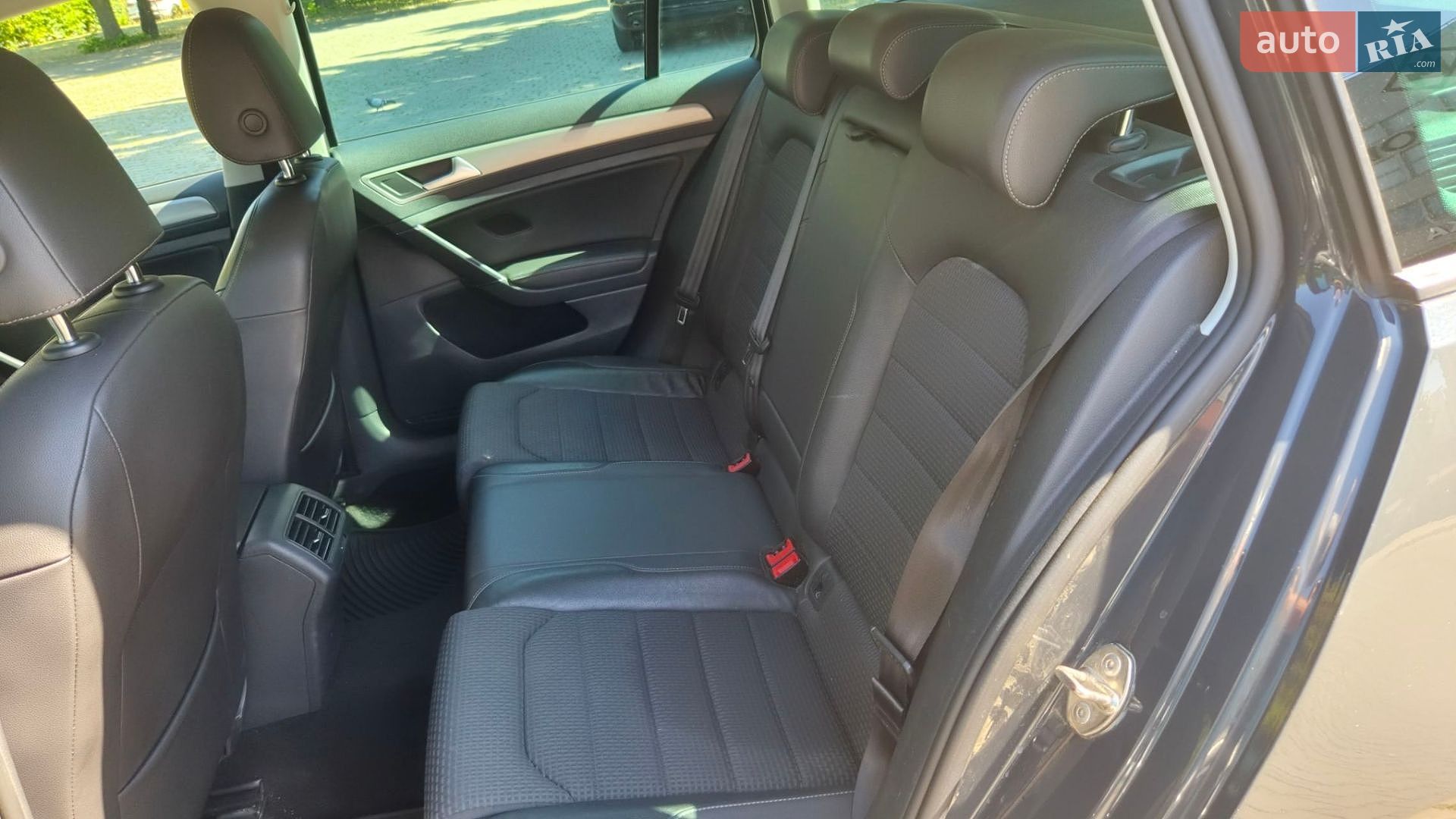 Volkswagen Golf 2014 VIN WVWZZZAUZFP567895 фото оголошення 9 з 13