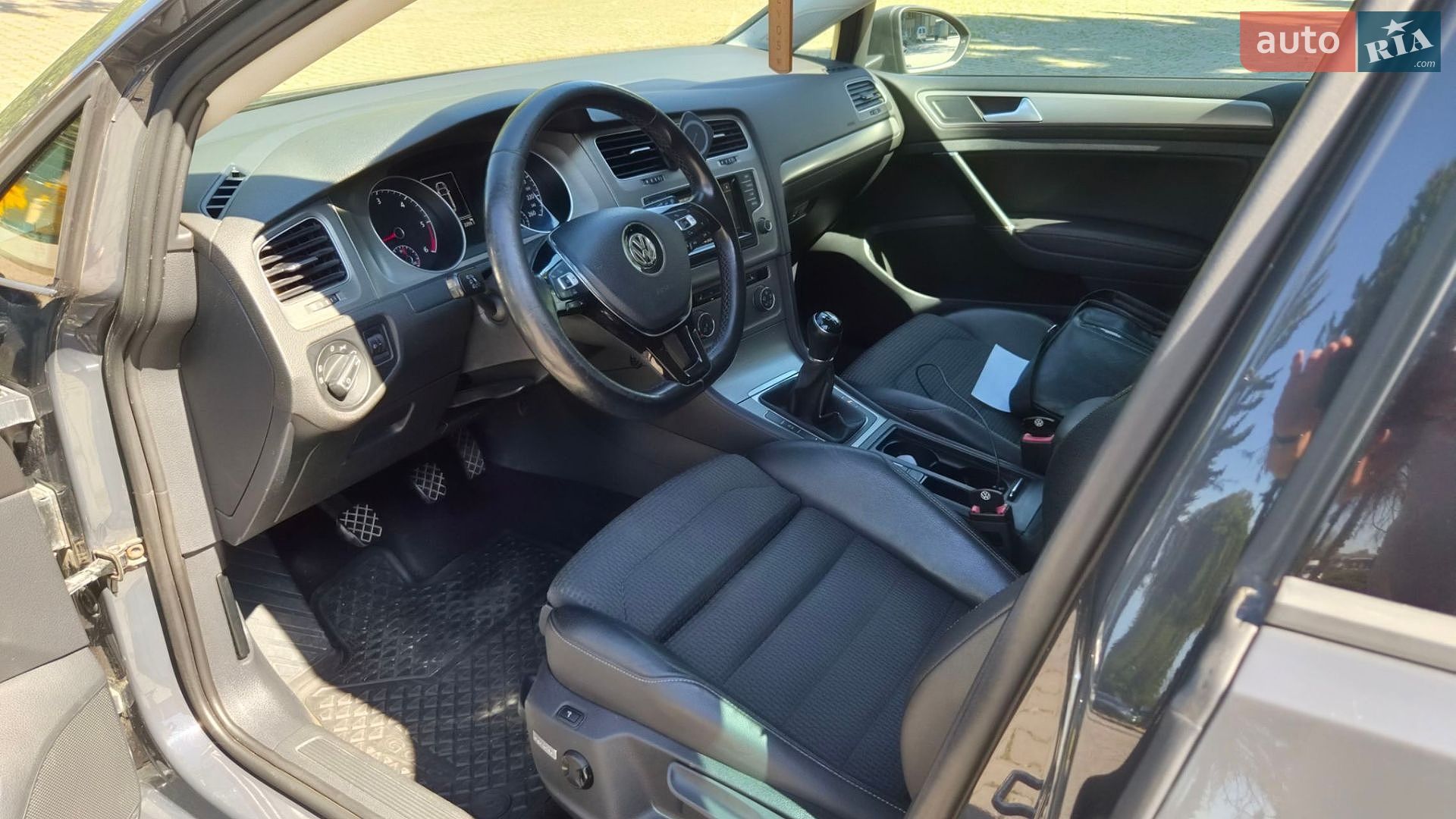 Volkswagen Golf 2014 VIN WVWZZZAUZFP567895 фото оголошення 6 з 13