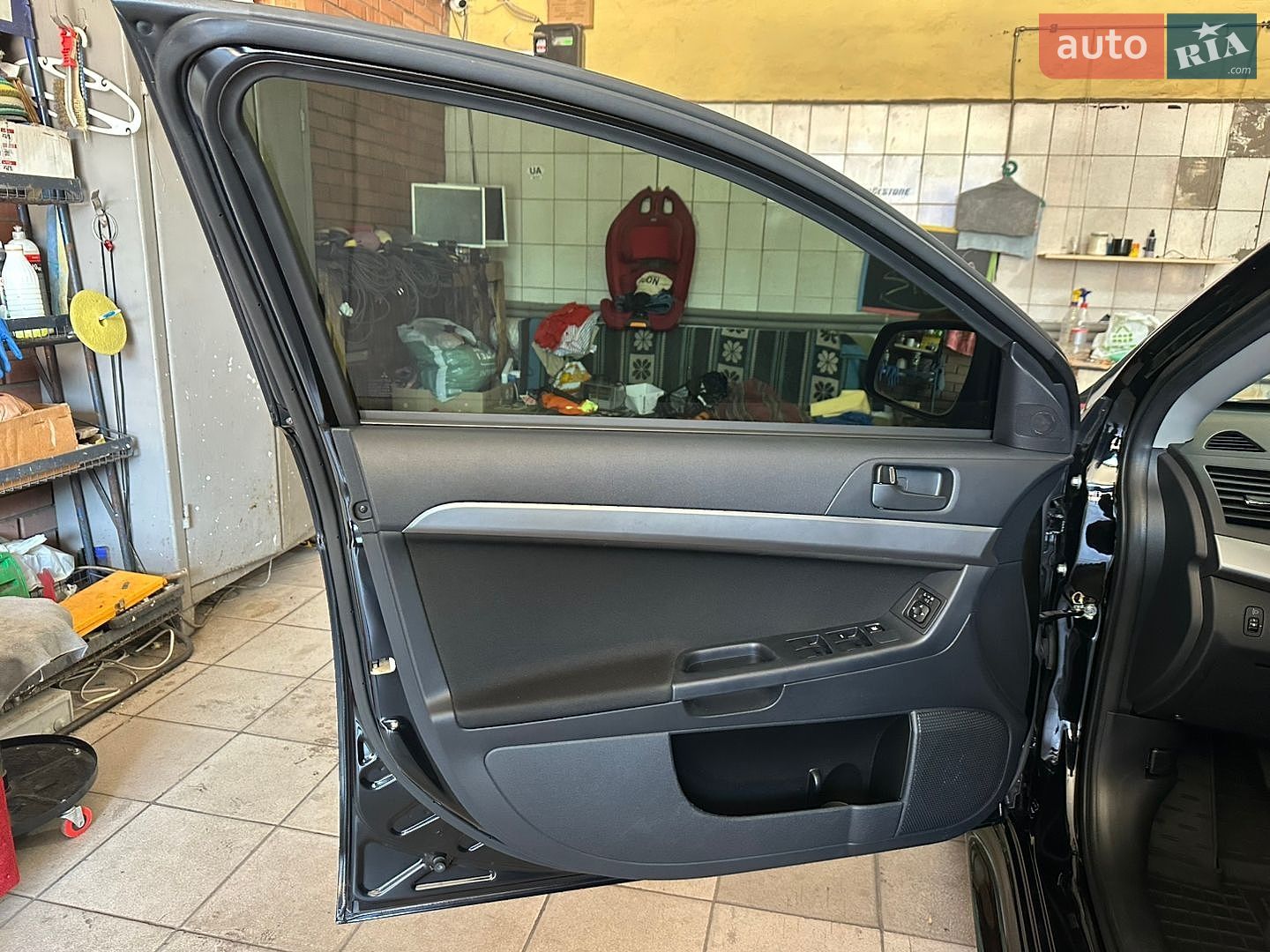 Mitsubishi Lancer 2011 VIN JMBSNCY2ABU007301 фото оголошення 10 з 20