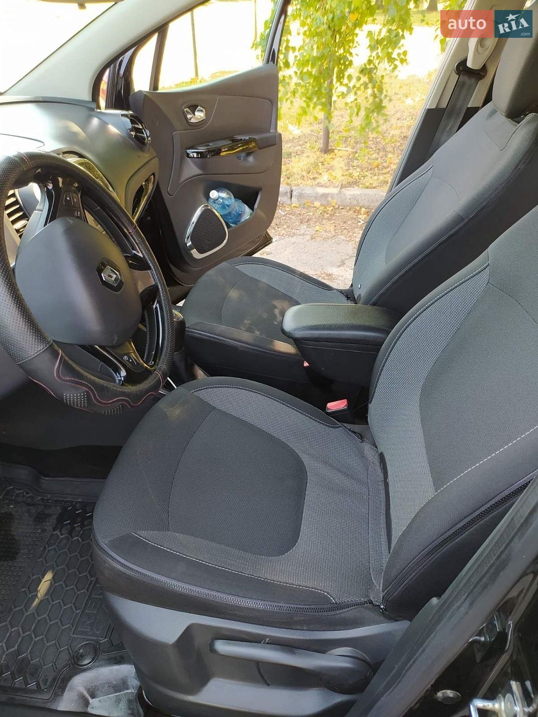 Renault Captur 2014 VIN VF12RFL1H50496428 фото оголошення 8 з 22