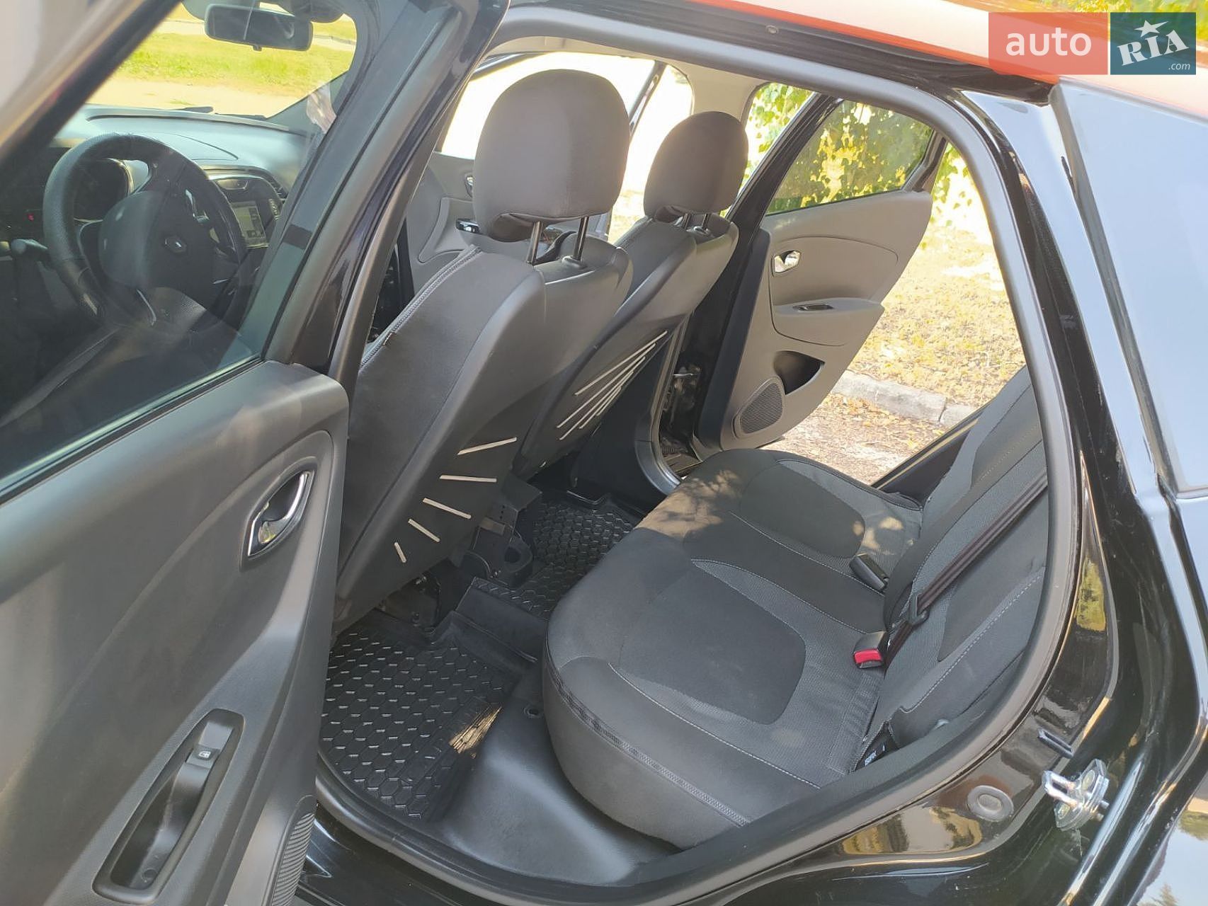 Renault Captur 2014 VIN VF12RFL1H50496428 фото оголошення 9 з 22