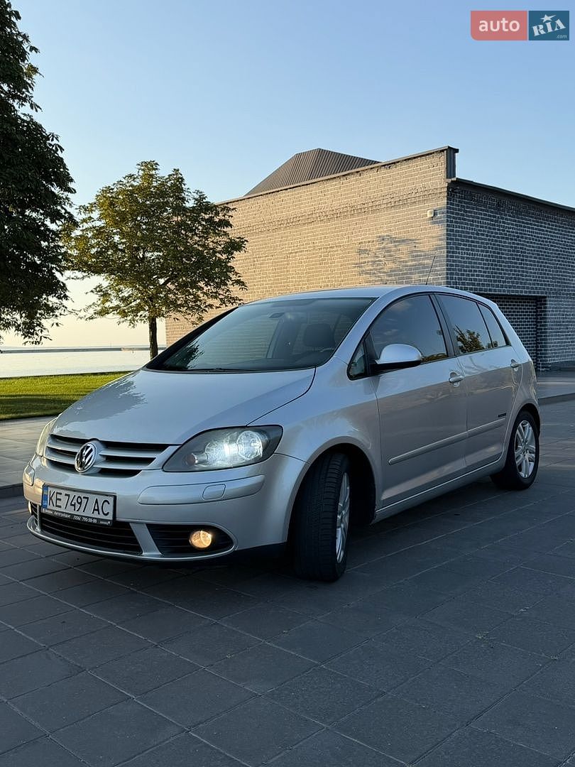 Volkswagen Golf Plus 2008 VIN WVWZZZ1KZ9W805220 фото оголошення 2 з 15