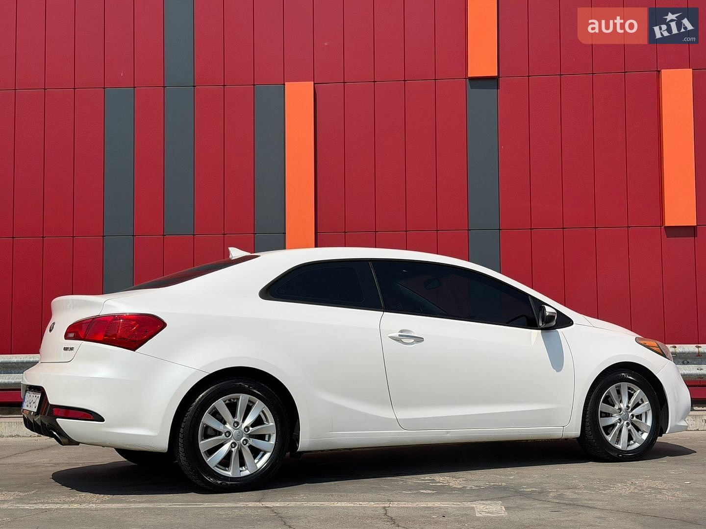 Kia Forte 2014 VIN KNAFX6A86F5389099 фото оголошення 12 з 35