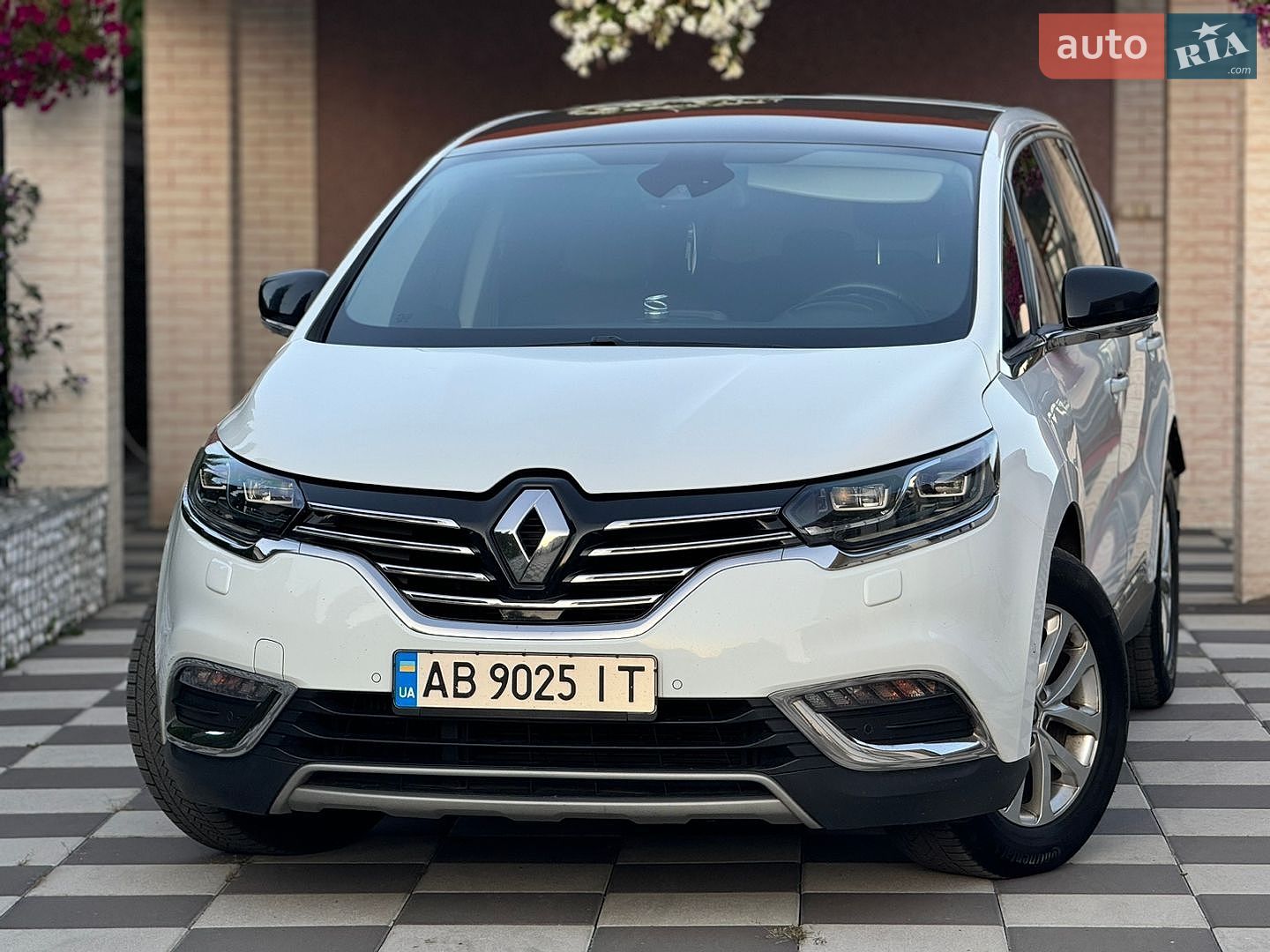 Renault Espace 2016 VIN VF1RFC00955574225 фото оголошення 2 з 42