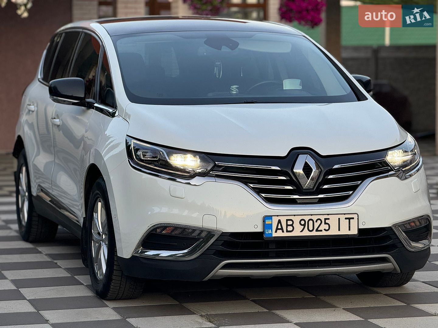 Renault Espace 2016 VIN VF1RFC00955574225 фото оголошення 8 з 42