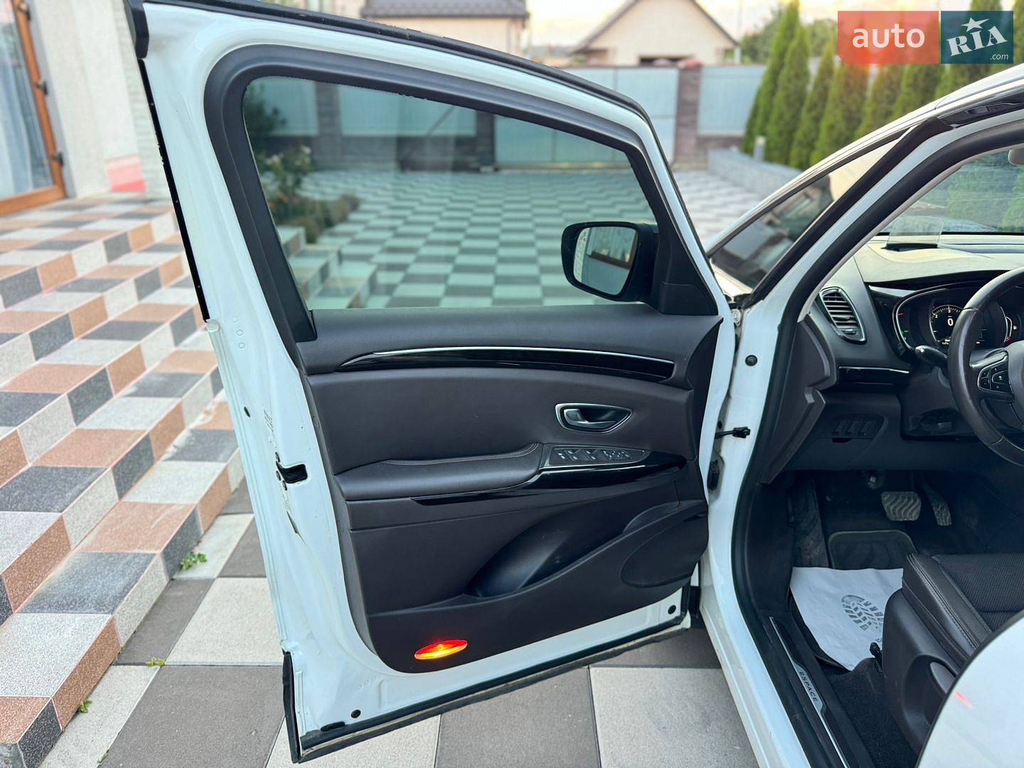 Renault Espace 2016 VIN VF1RFC00955574225 фото оголошення 20 з 42
