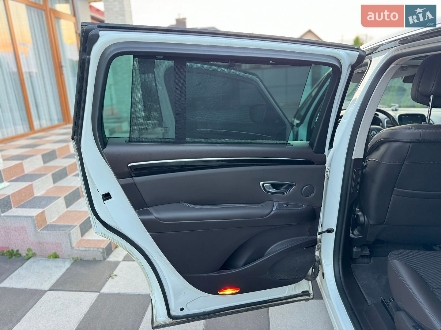 Renault Espace 2016 VIN VF1RFC00955574225 фото оголошення 28 з 42