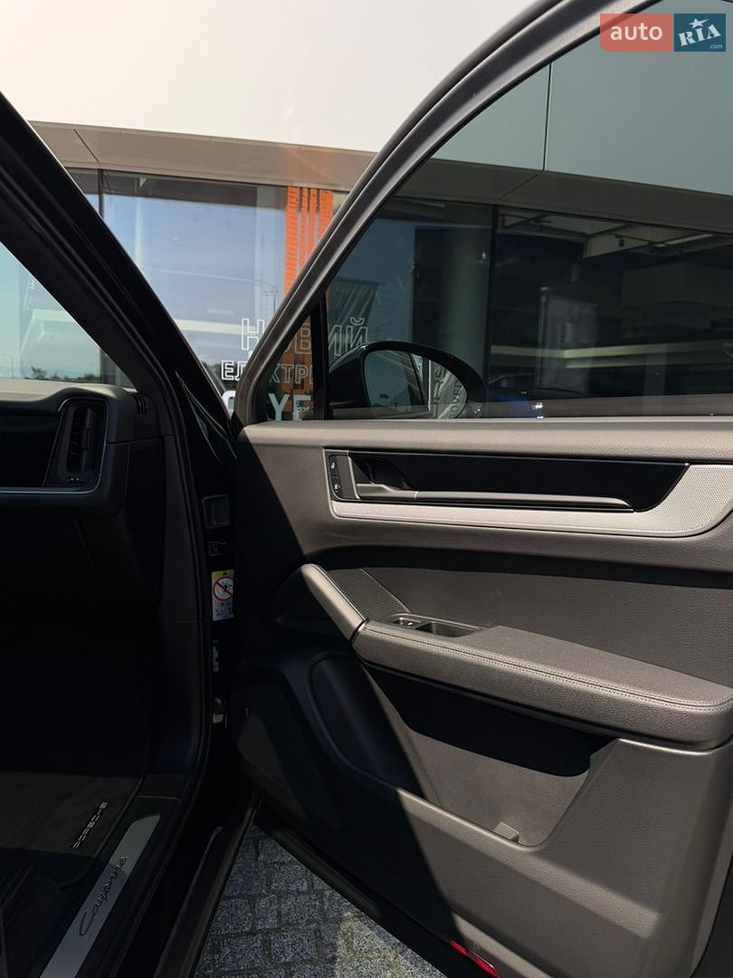 Porsche Cayenne Coupe 2025 VIN WP1ZZZ9YZSDA28847 фото оголошення 9 з 12