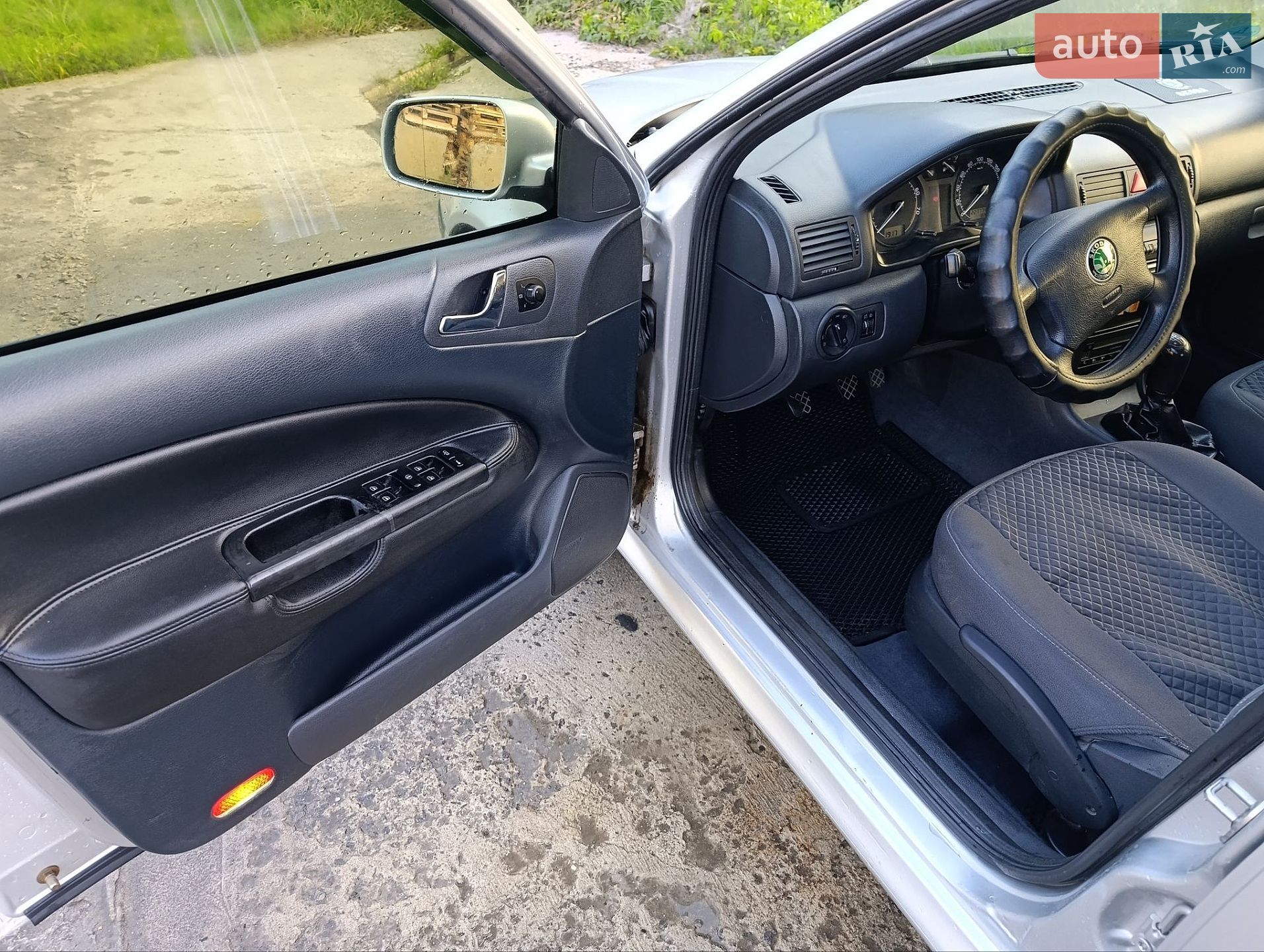 Skoda Octavia 2002 VIN TMBHX21U422611149 фото оголошення 10 з 18