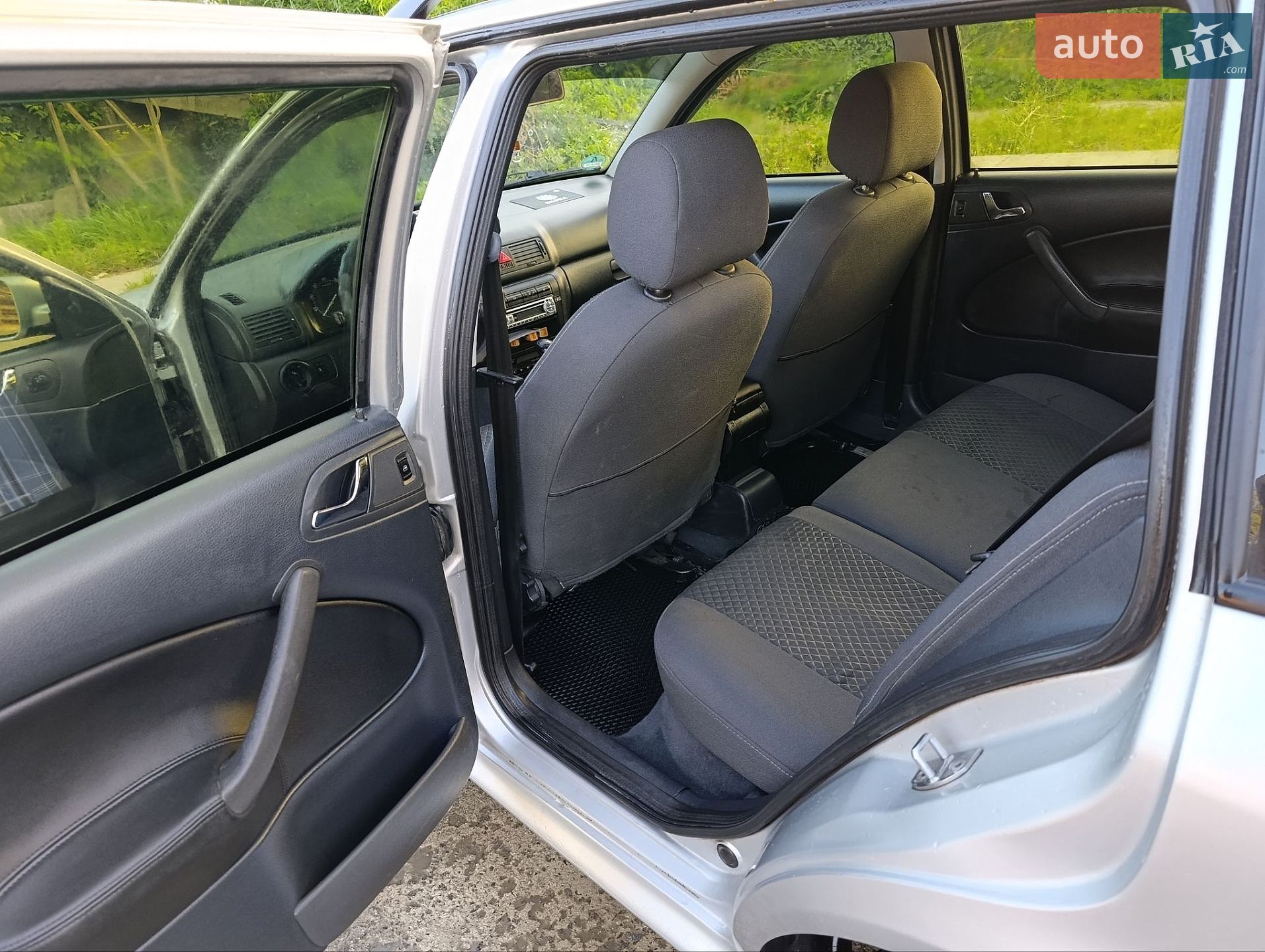 Skoda Octavia 2002 VIN TMBHX21U422611149 фото оголошення 9 з 18