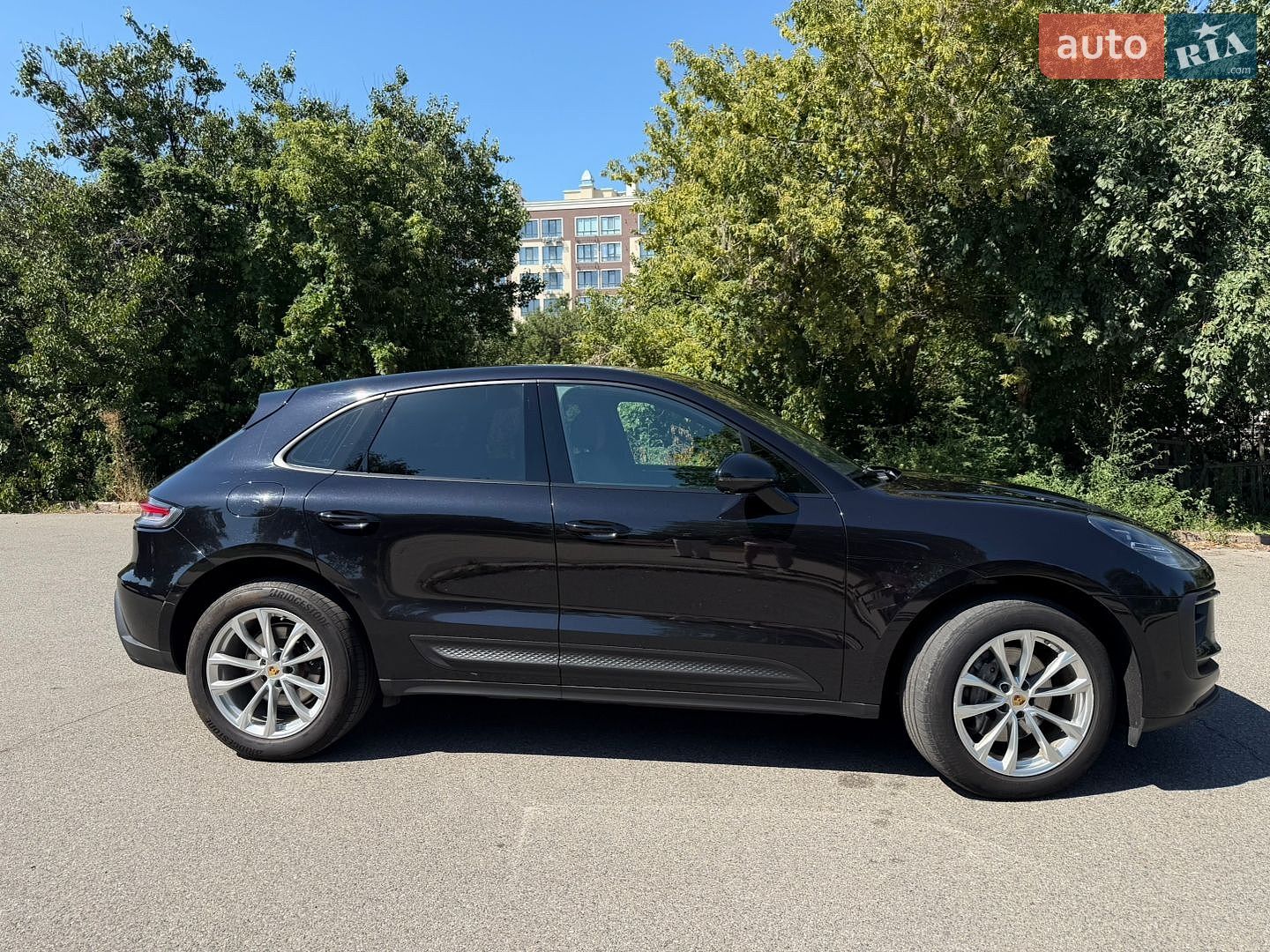 Porsche Macan 2021 VIN WP1ZZZ95ZNLB03176 фото оголошення 4 з 12