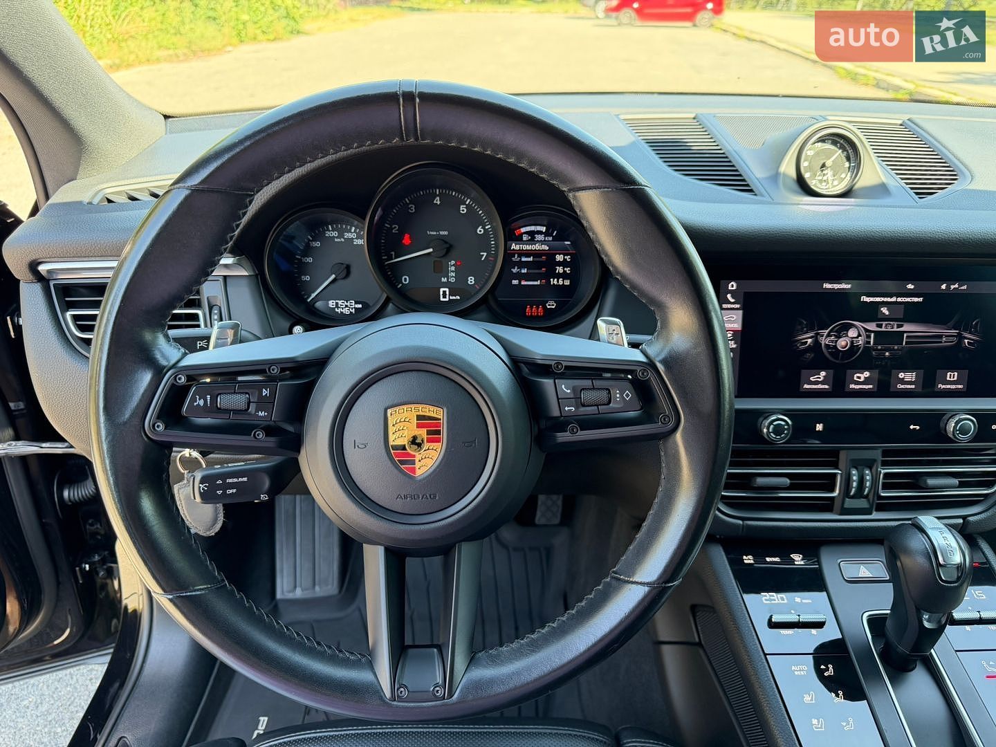 Porsche Macan 2021 VIN WP1ZZZ95ZNLB03176 фото оголошення 9 з 12