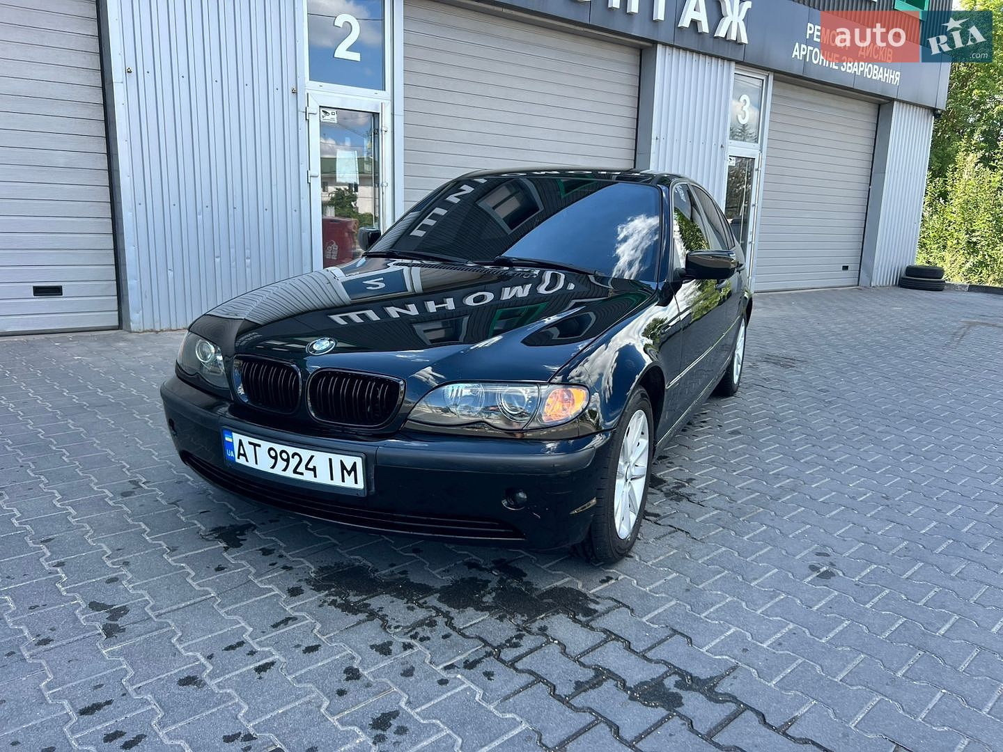 BMW 3 Series 2004 VIN WBAEY31000KS47728 фото оголошення 2 з 21