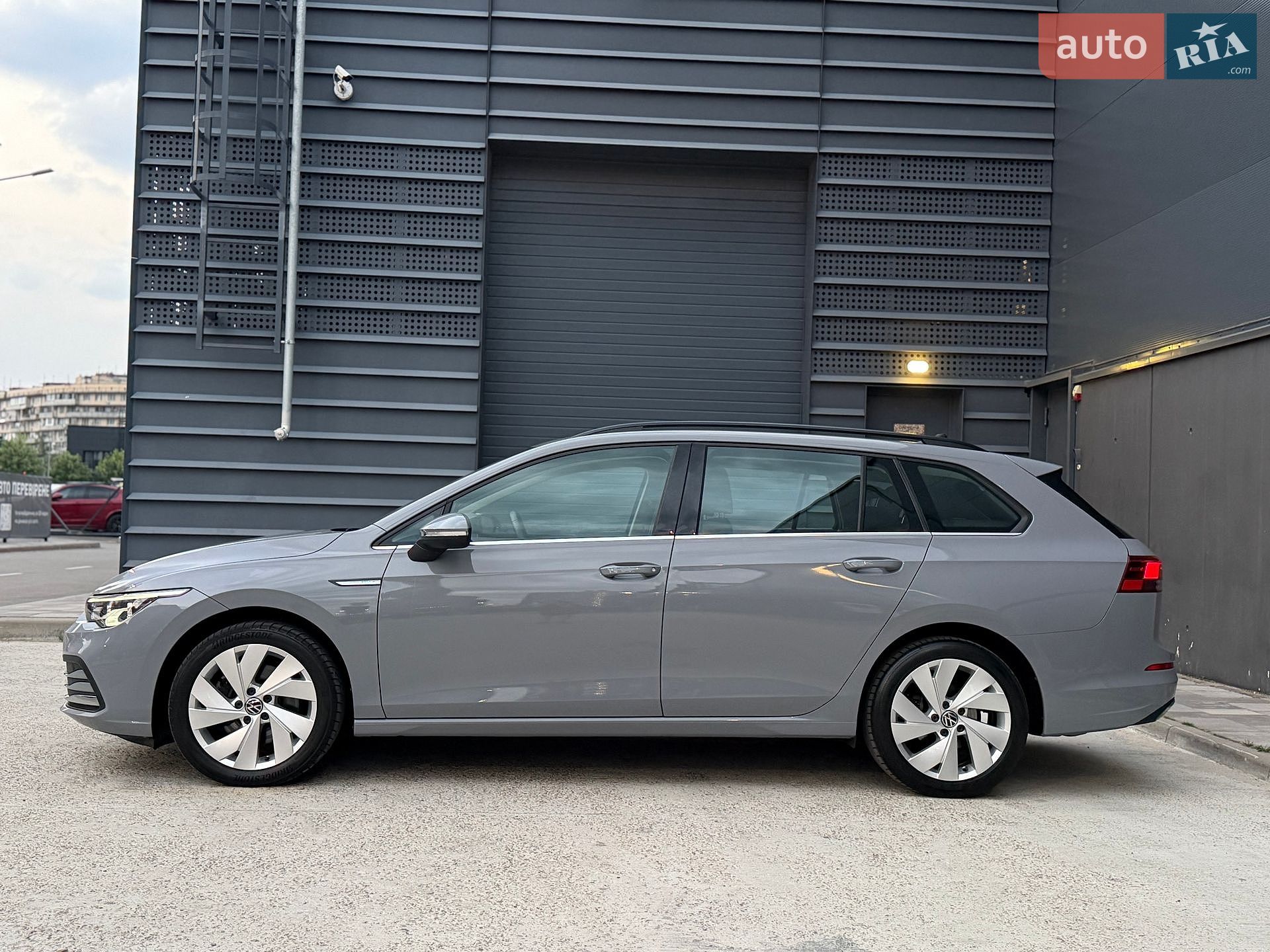 Volkswagen Golf 2021 VIN WVWZZZCDZNW500827 фото оголошення 5 з 110