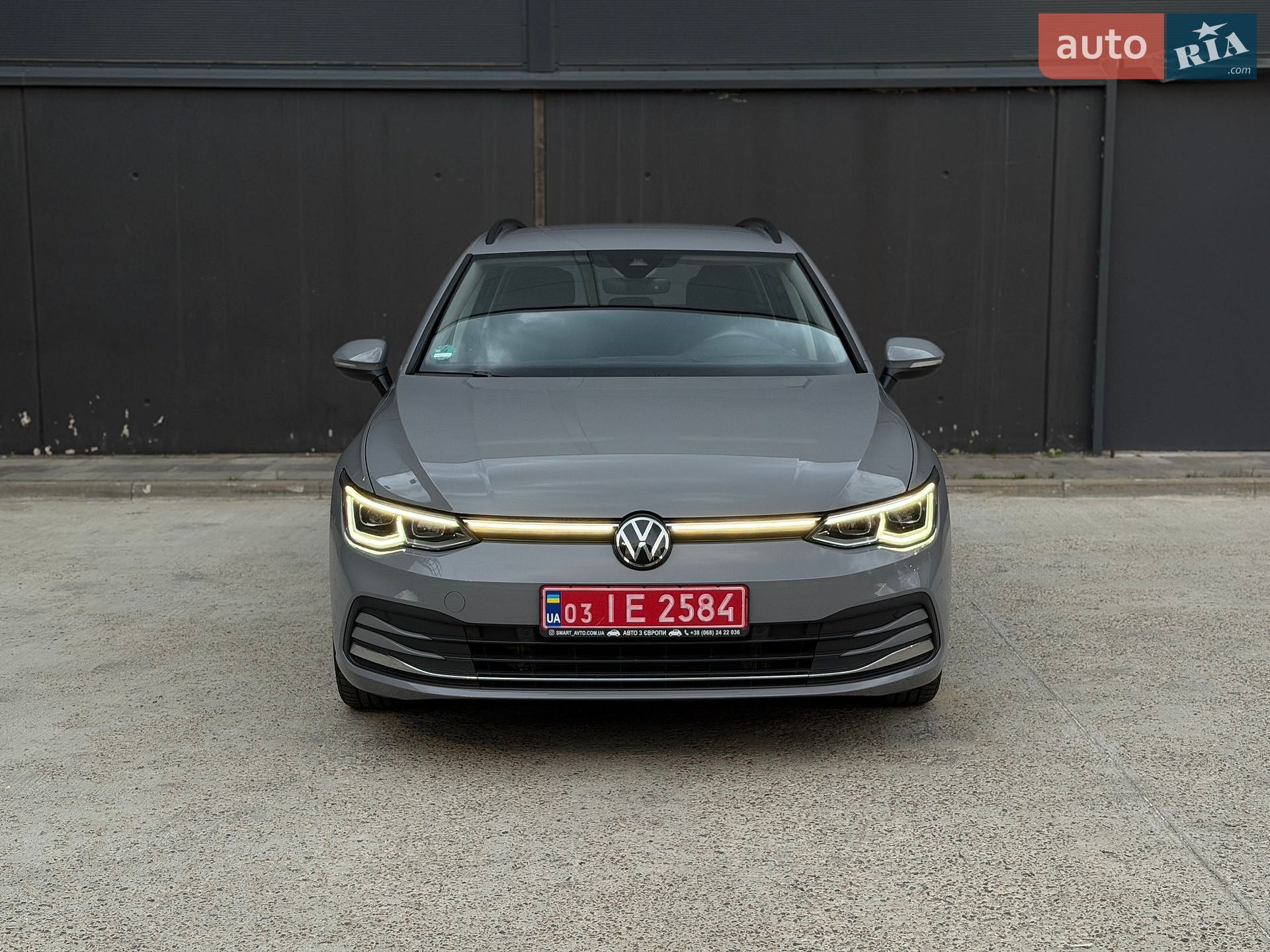 Volkswagen Golf 2021 VIN WVWZZZCDZNW500827 фото оголошення 2 з 110