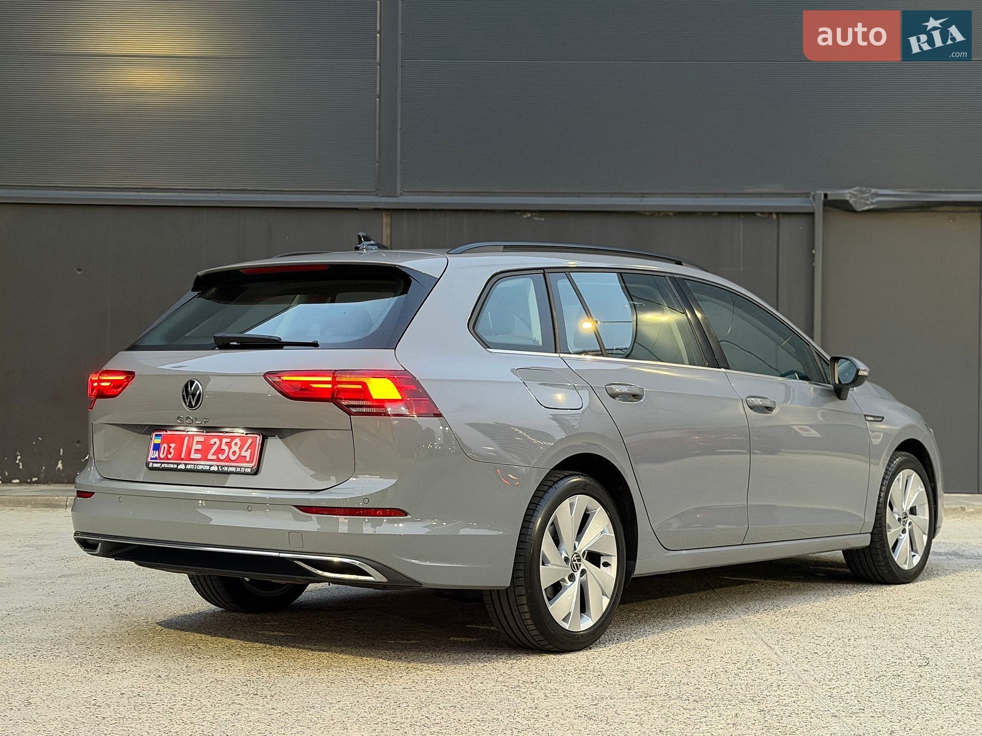 Volkswagen Golf 2021 VIN WVWZZZCDZNW500827 фото оголошення 16 з 110