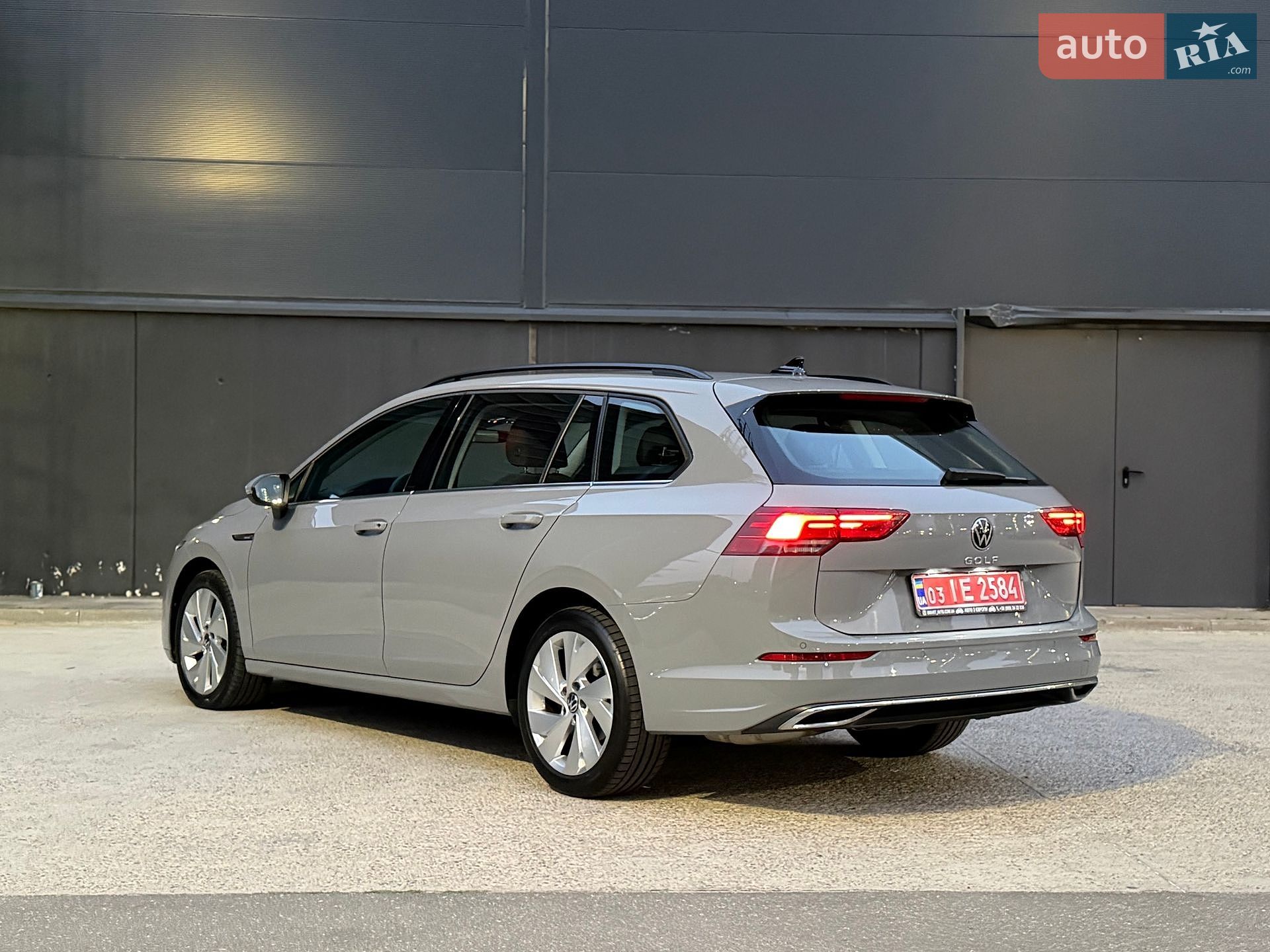 Volkswagen Golf 2021 VIN WVWZZZCDZNW500827 фото оголошення 8 з 110