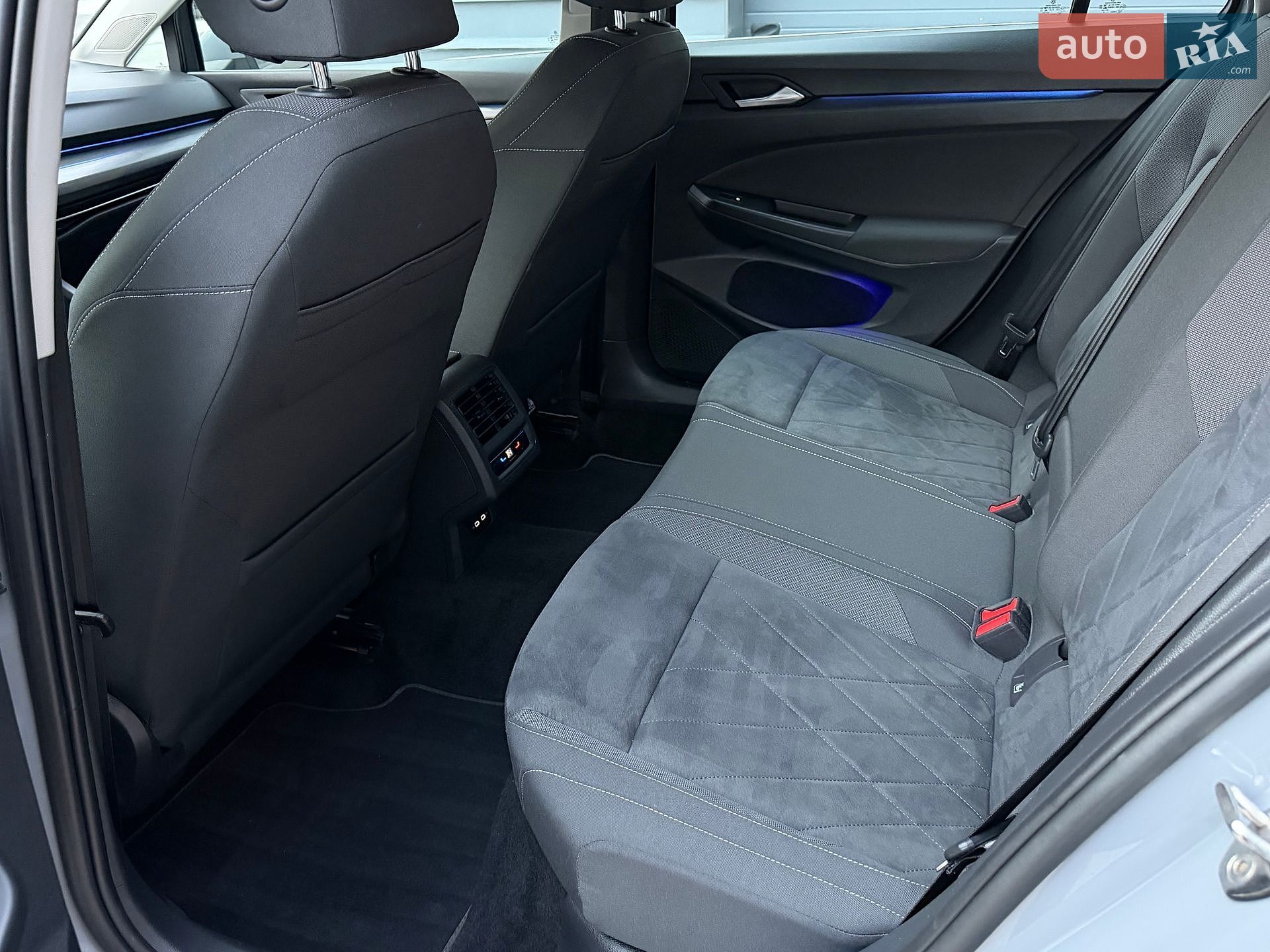 Volkswagen Golf 2021 VIN WVWZZZCDZNW500827 фото оголошення 57 з 110