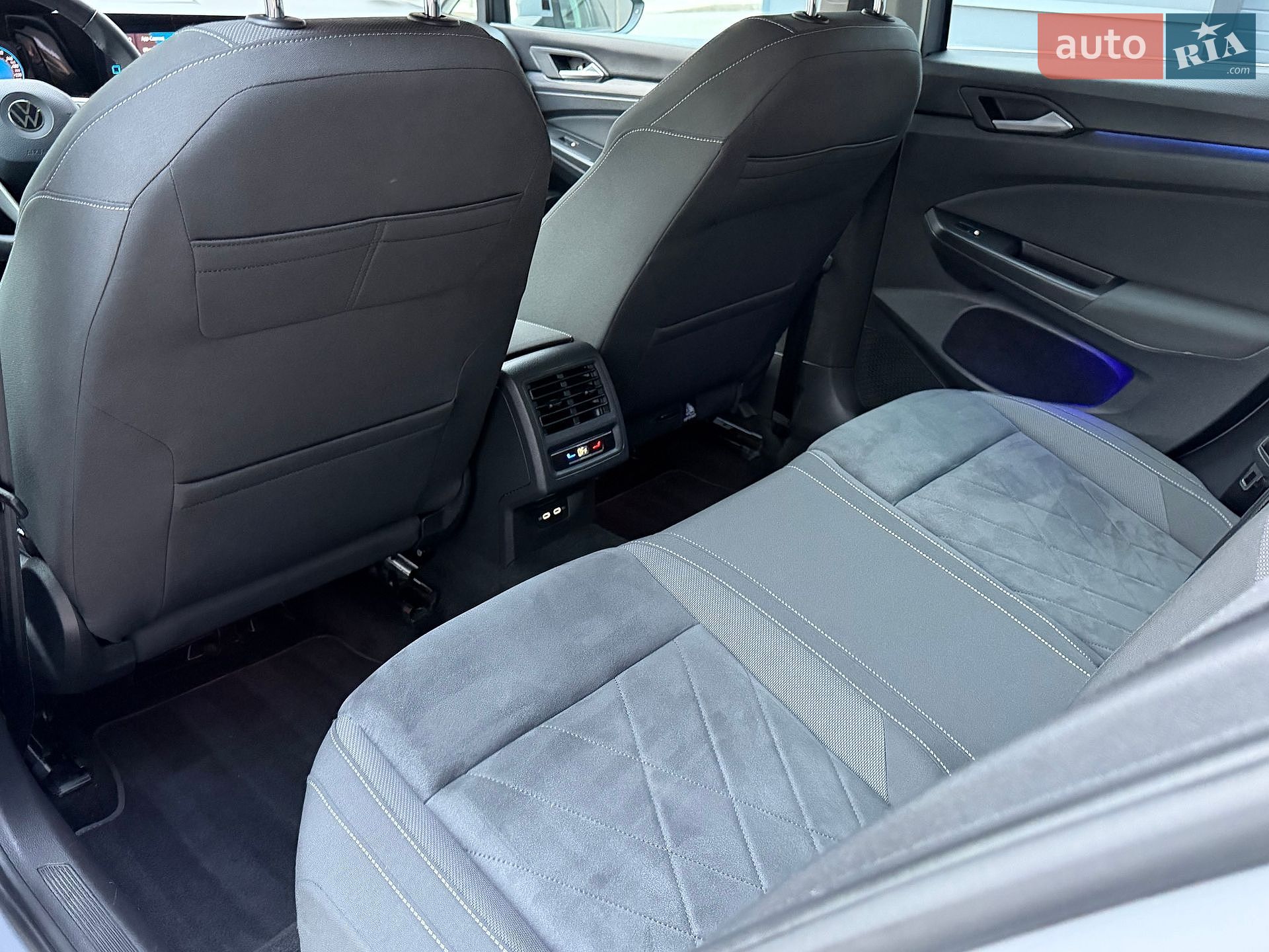Volkswagen Golf 2021 VIN WVWZZZCDZNW500827 фото оголошення 58 з 110