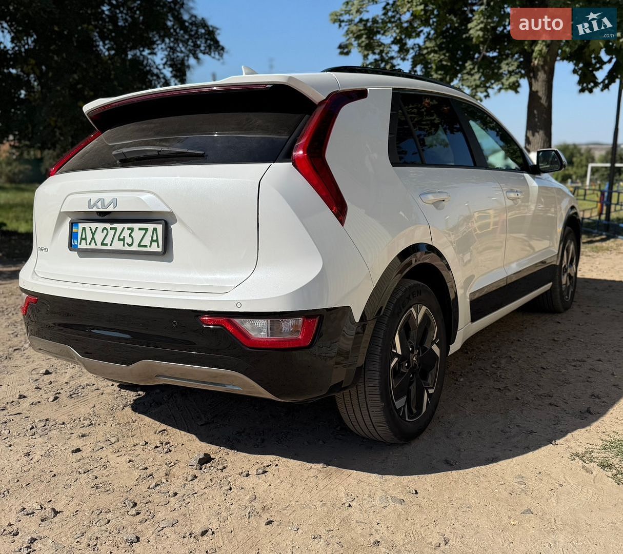 Kia Niro 2023 VIN KNDCR3L18R5105989 фото оголошення 16 з 20