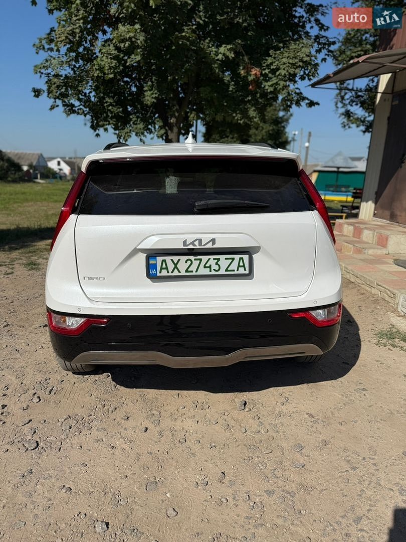 Kia Niro 2023 VIN KNDCR3L18R5105989 фото оголошення 15 з 20