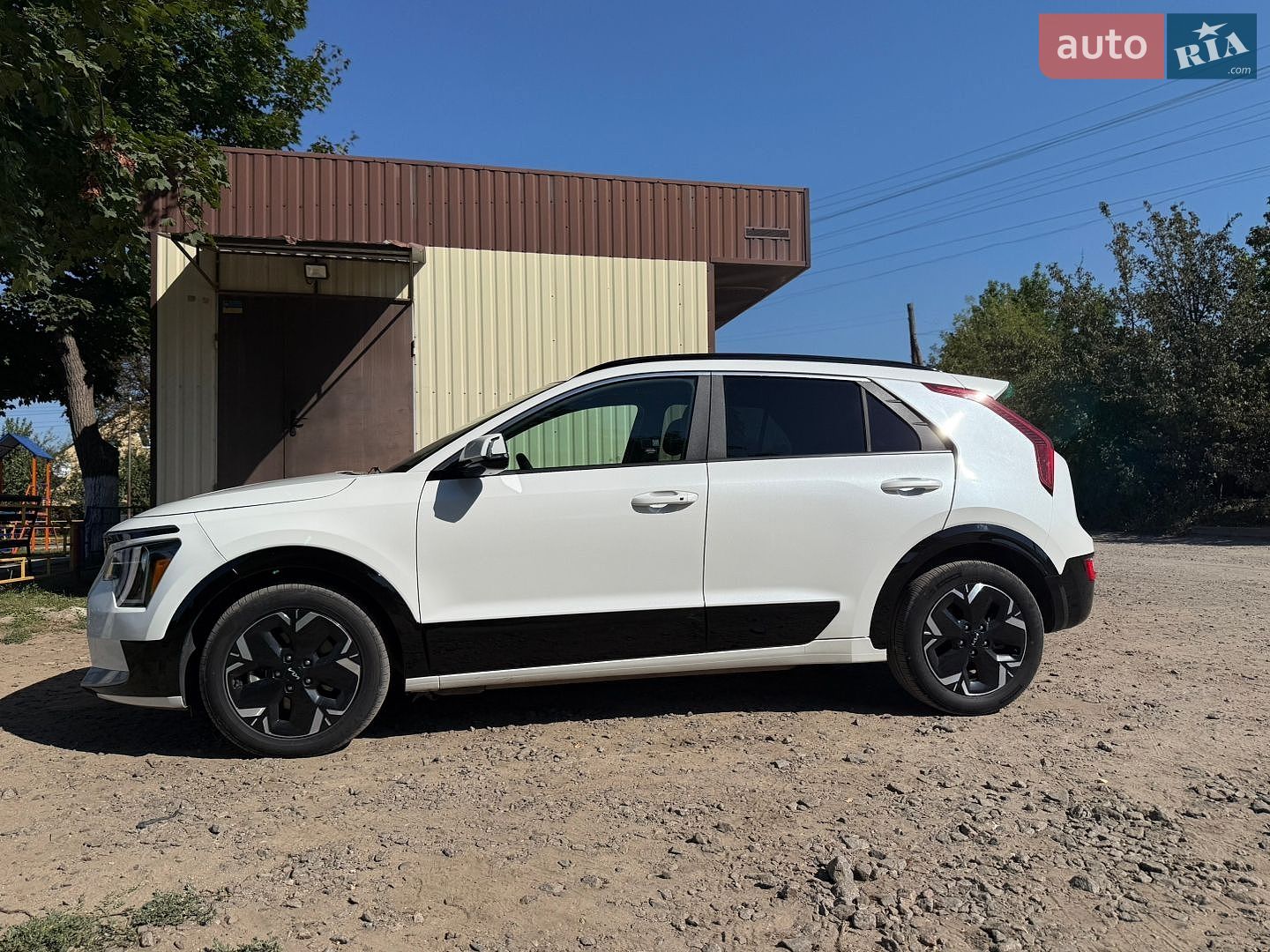 Kia Niro 2023 VIN KNDCR3L18R5105989 фото оголошення 12 з 20