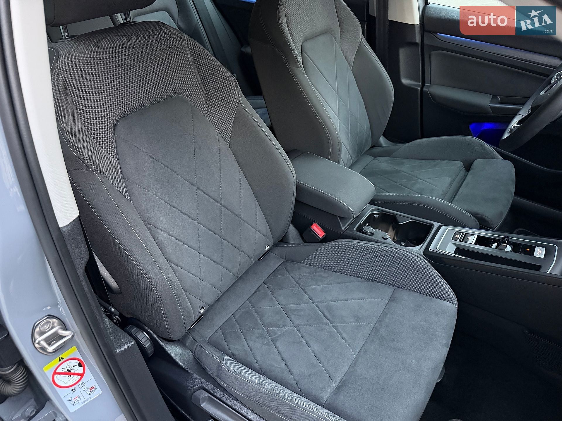 Volkswagen Golf 2021 VIN WVWZZZCDZNW500827 фото оголошення 53 з 110