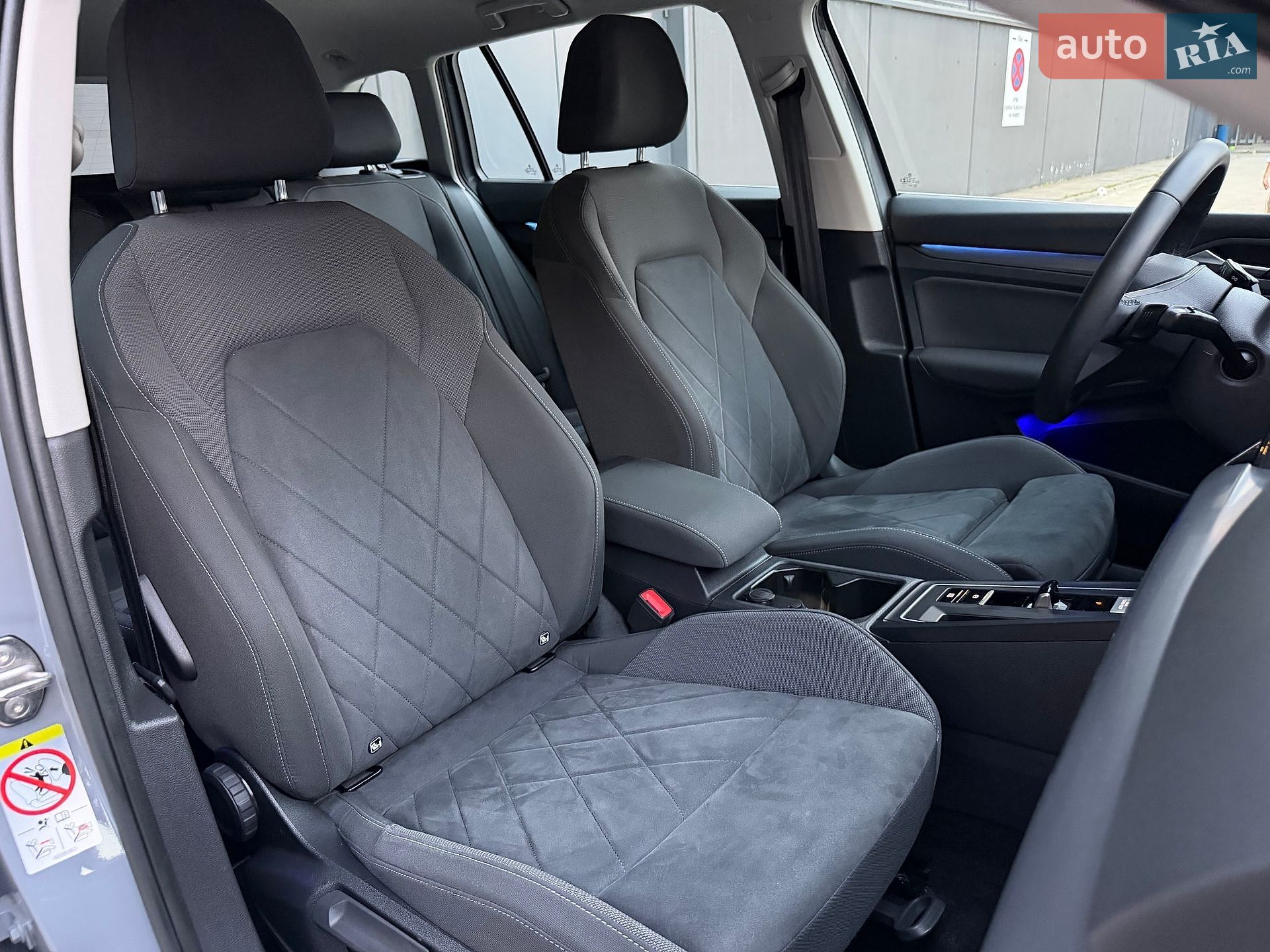 Volkswagen Golf 2021 VIN WVWZZZCDZNW500827 фото оголошення 52 з 110