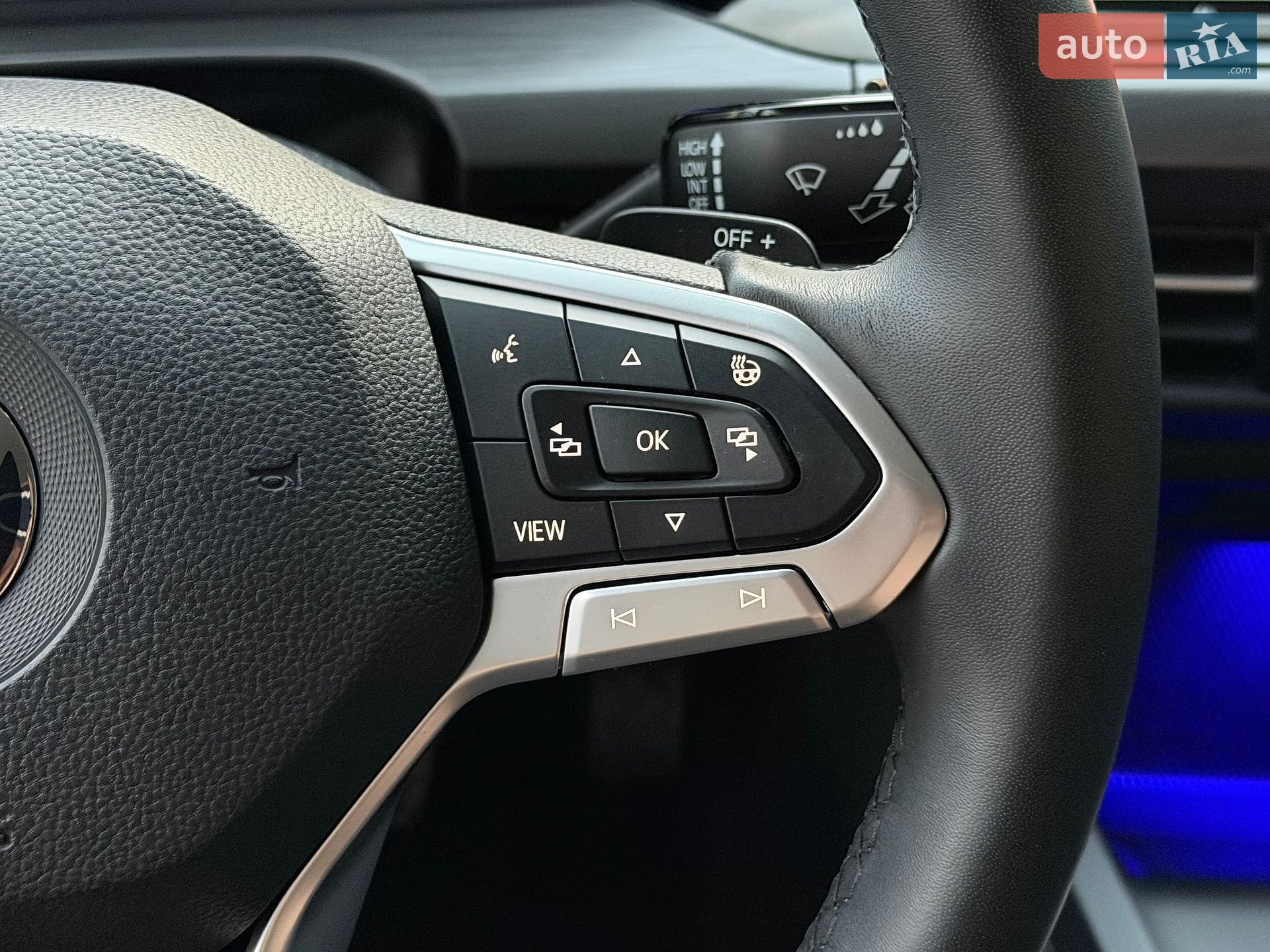 Volkswagen Golf 2021 VIN WVWZZZCDZNW500827 фото оголошення 40 з 110