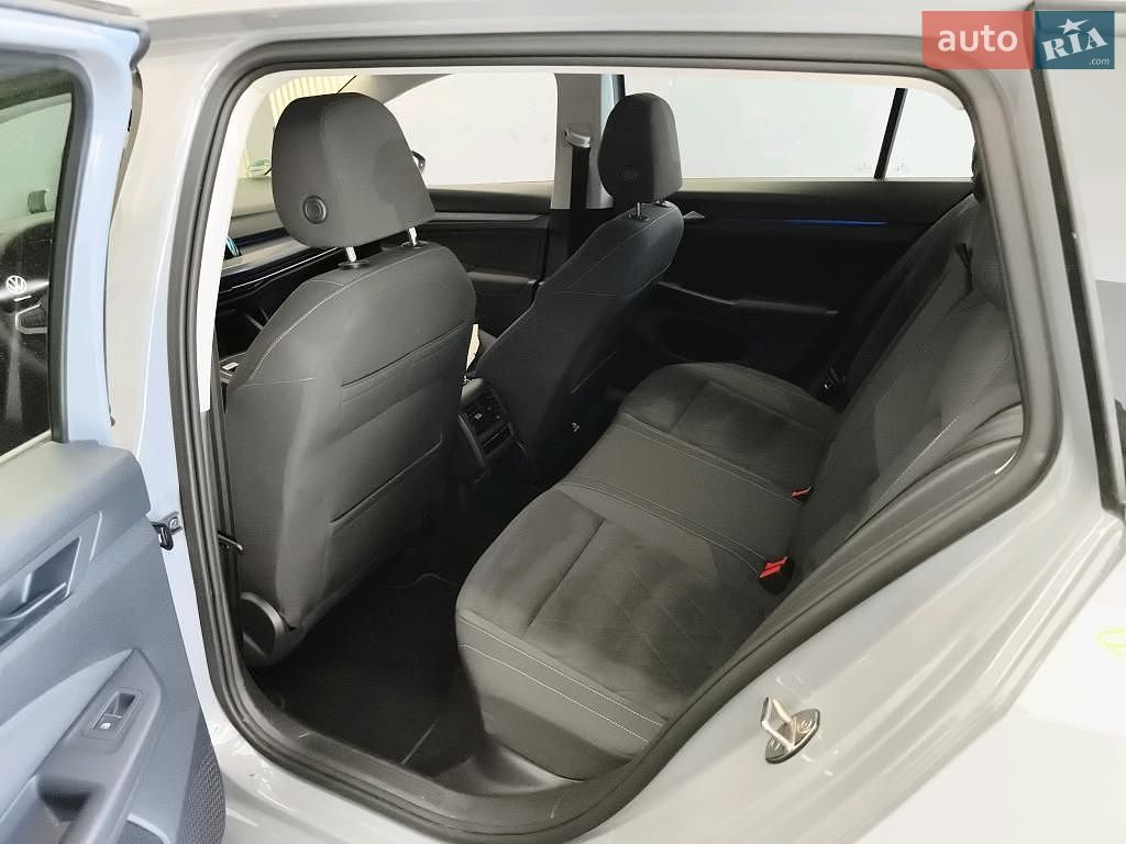 Volkswagen Golf 2021 VIN WVWZZZCDZNW500827 фото оголошення 97 з 110