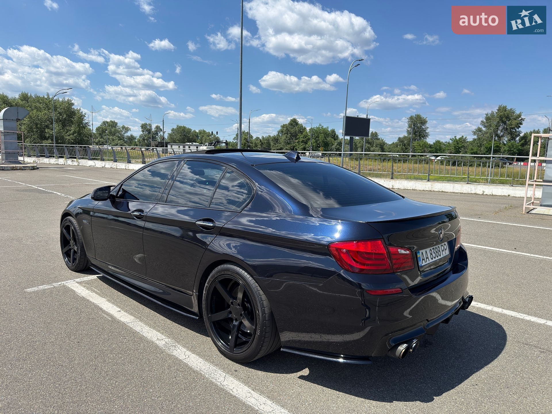 BMW 5 Series 2013 VIN WBAFU7C58DDU71811 фото оголошення 3 з 21