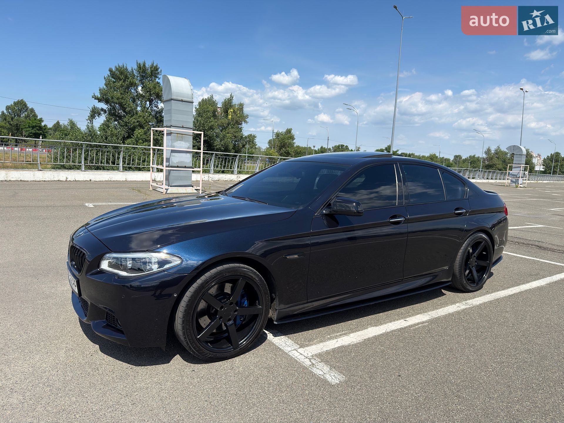 BMW 5 Series 2013 VIN WBAFU7C58DDU71811 фото оголошення 6 з 21