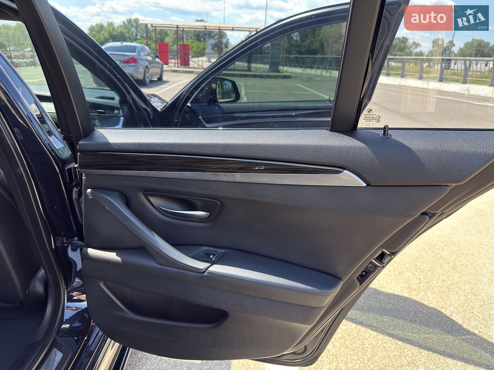 BMW 5 Series 2013 VIN WBAFU7C58DDU71811 фото оголошення 15 з 21