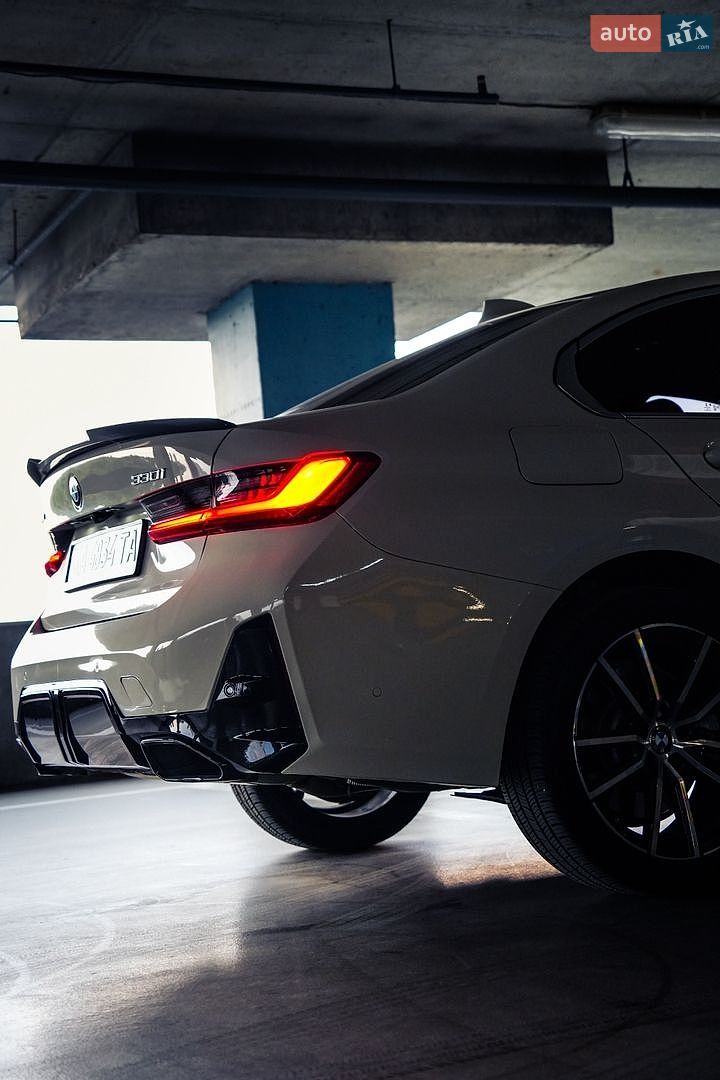 BMW 3 Series 2019 VIN WBA5R7C51KAJ84175 фото оголошення 6 з 10