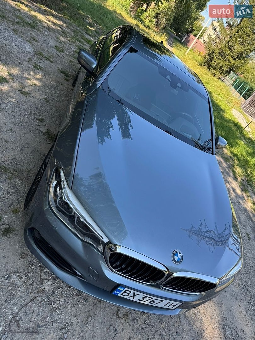BMW 5 Series 2017 VIN WBAJE7C33HWA03679 фото оголошення 13 з 32