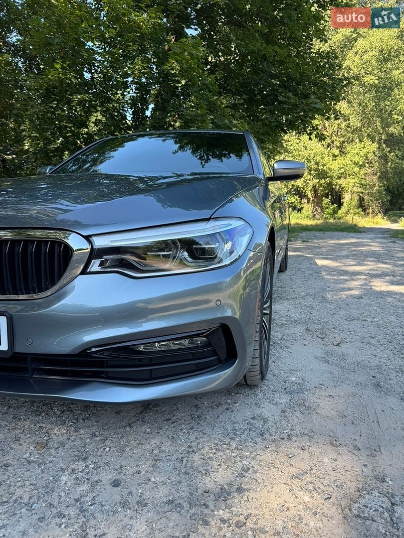 BMW 5 Series 2017 VIN WBAJE7C33HWA03679 фото оголошення 17 з 32