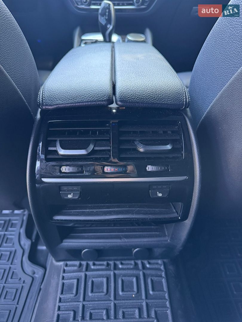 BMW 5 Series 2017 VIN WBAJE7C33HWA03679 фото оголошення 30 з 32