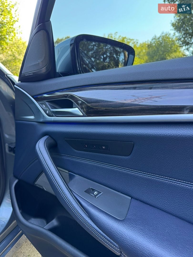 BMW 5 Series 2017 VIN WBAJE7C33HWA03679 фото оголошення 32 з 32