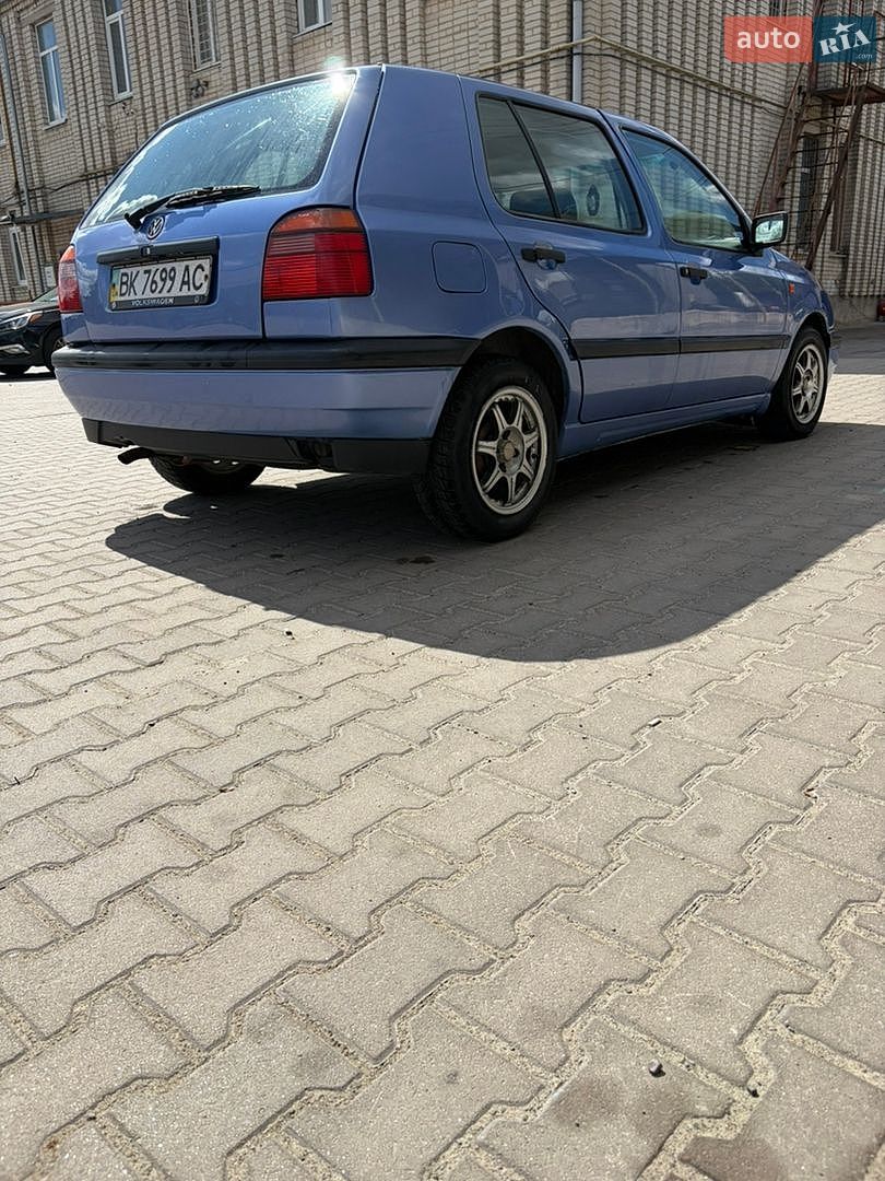 Volkswagen Golf 1993 VIN WVWZZZ1HZPW285224 фото оголошення 10 з 14