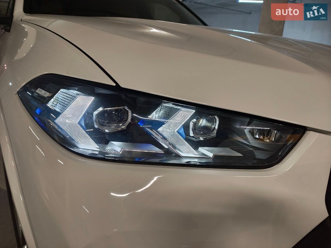BMW X5 2024 VIN 5UX23EU07R9V68499 фото оголошення 3 з 16