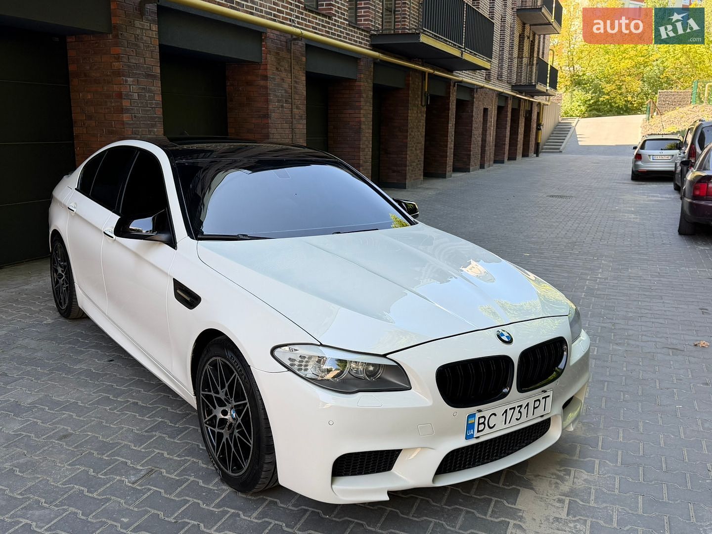 BMW 5 Series 2013 VIN WBAXG5C56DDY33392 фото оголошення 3 з 15