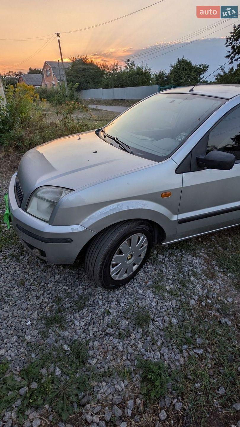 Ford Fusion 2003 VIN WF0UXXGAJU3M03137 фото оголошення 2 з 13