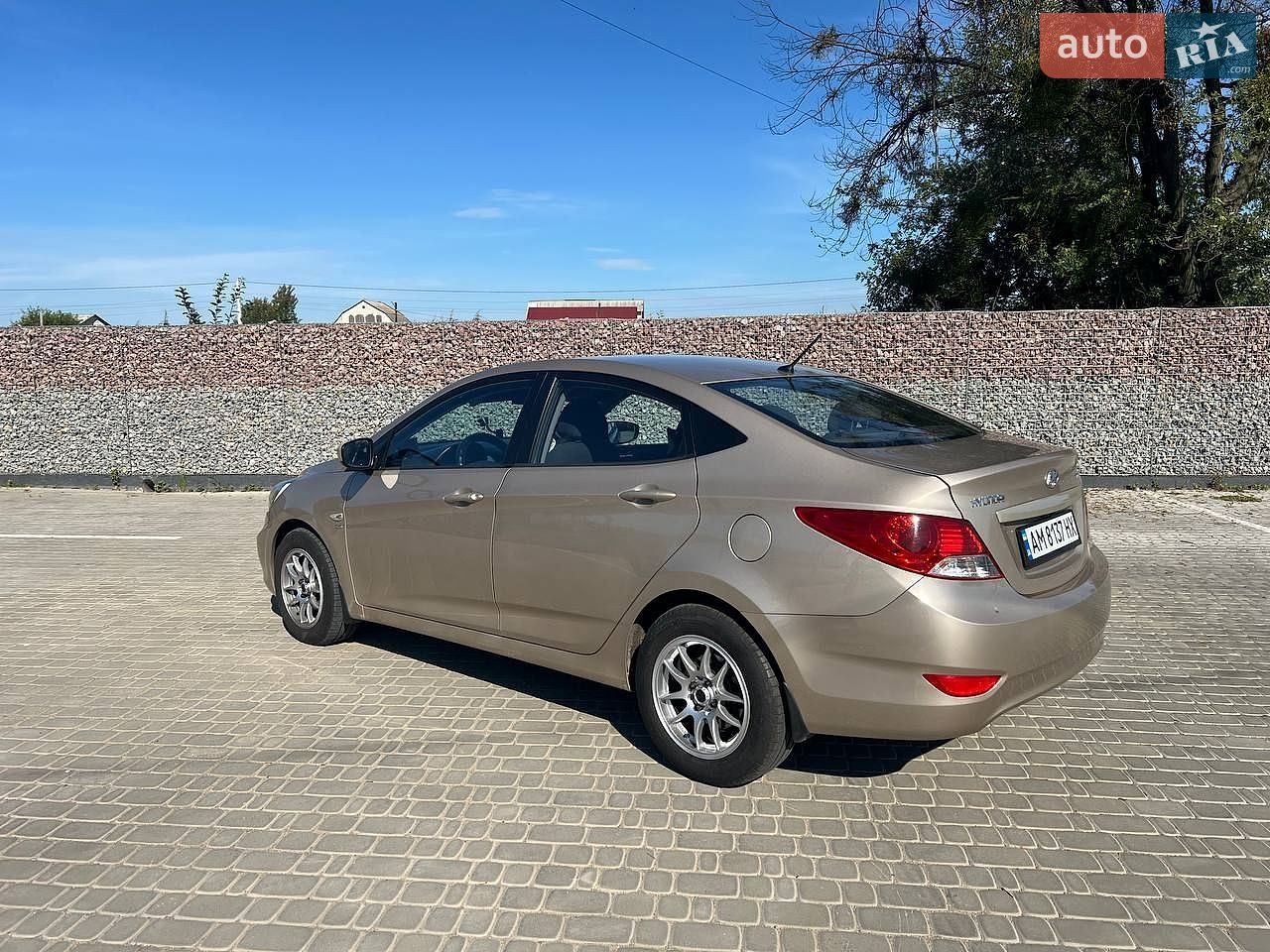 Hyundai Accent 2012 VIN Z94CU41DBCR114945 фото оголошення 4 з 22