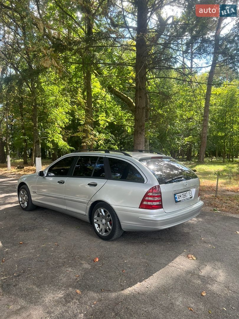 Mercedes-Benz C-Class 2003 VIN WDB2032061F427567 фото оголошення 8 з 16