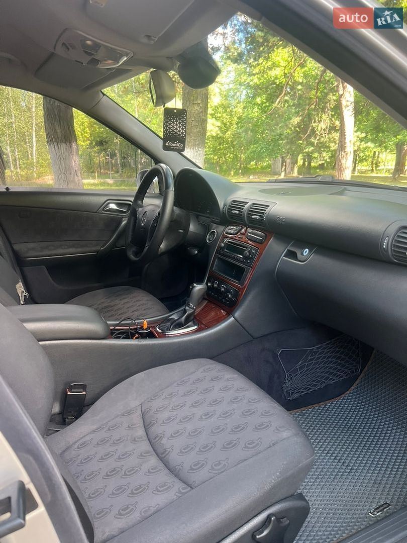 Mercedes-Benz C-Class 2003 VIN WDB2032061F427567 фото оголошення 9 з 16